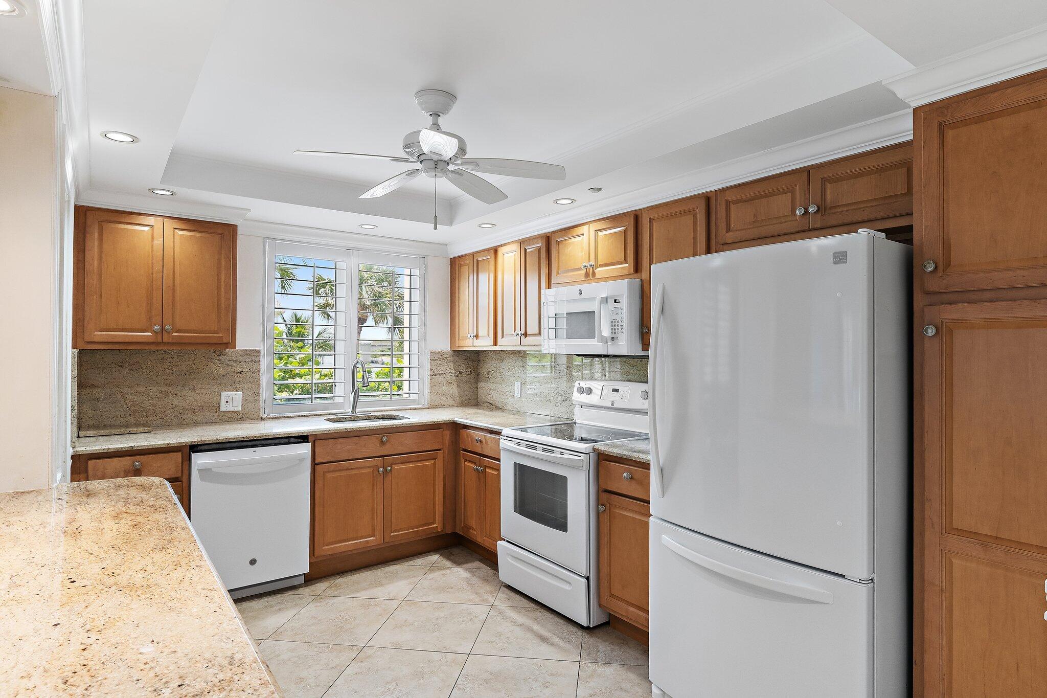 375 Beach Road 201 Property Photo 6