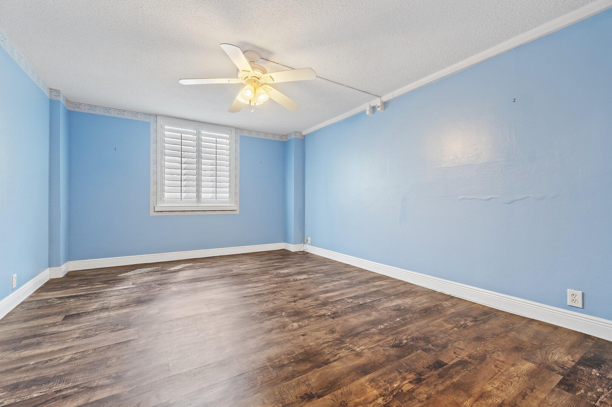 375 Beach Road 201 Property Photo 11