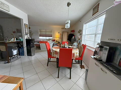 370 Burgundy H H Property Photo 6