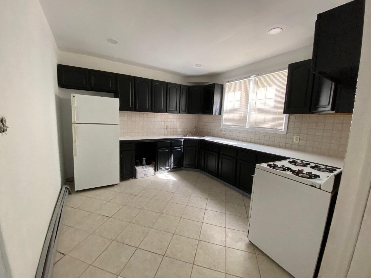 142 N Brandywine Avenue Property Photo 2