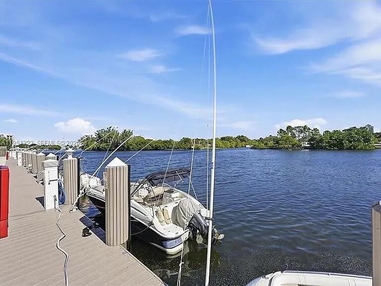 1170 N Federal Highway 1110 Property Photo 24