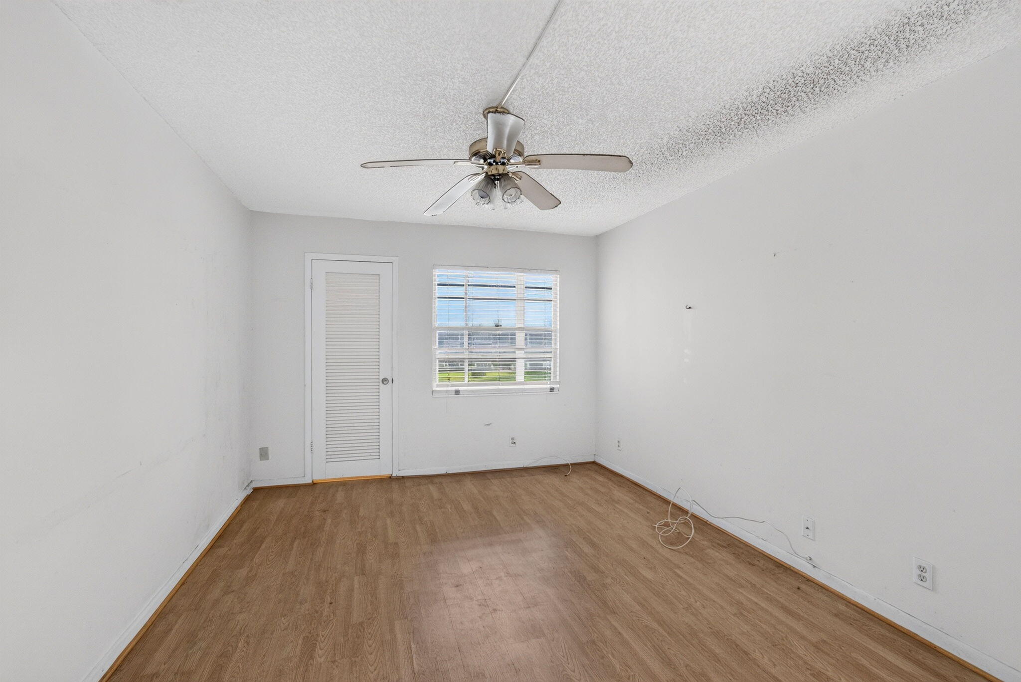 4044 Wolverton C Property Photo 21