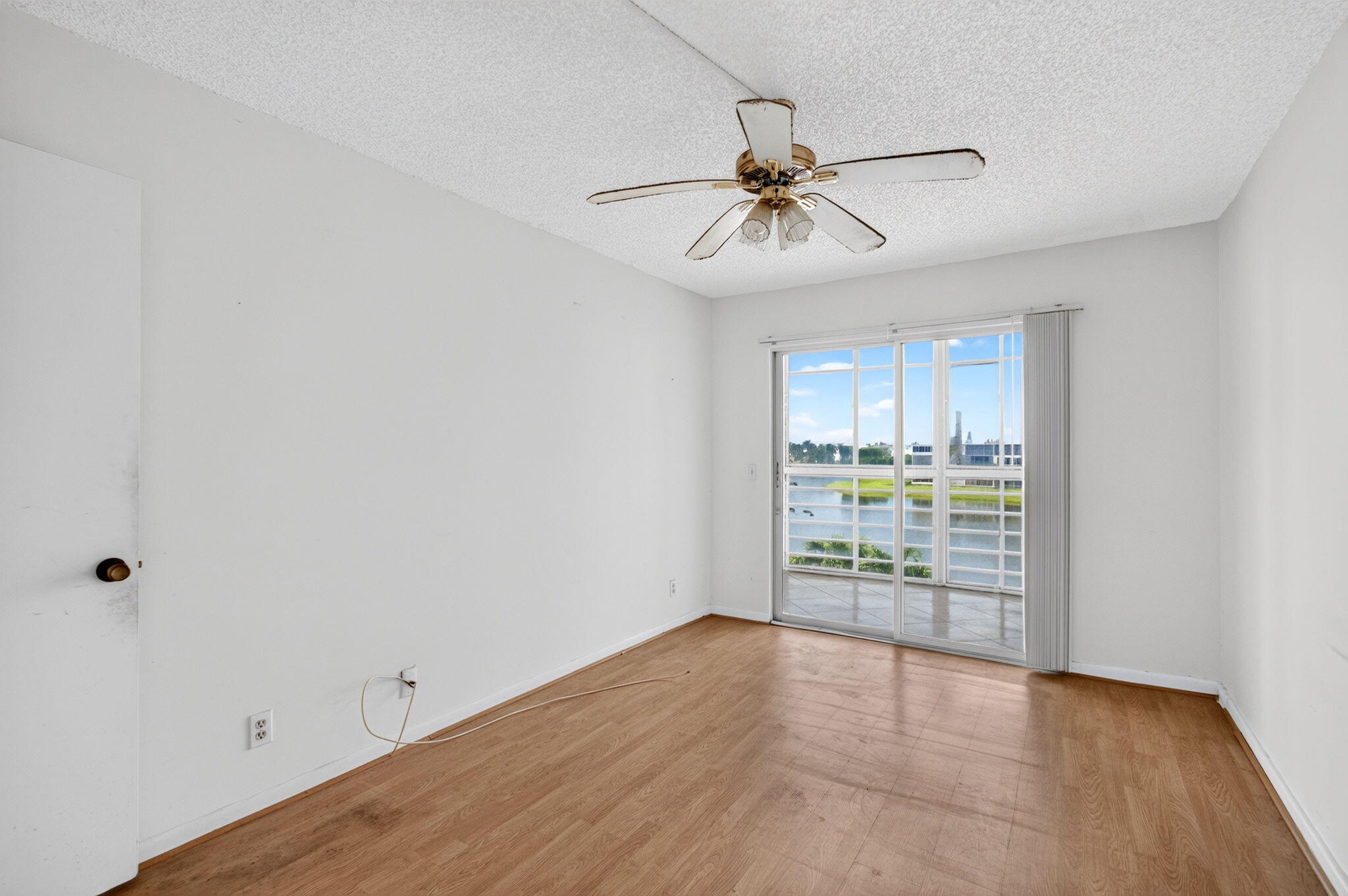 4044 Wolverton C Property Photo 35
