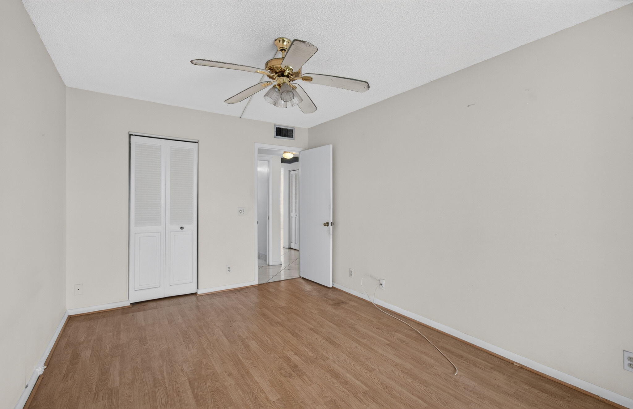 4044 Wolverton C Property Photo 36