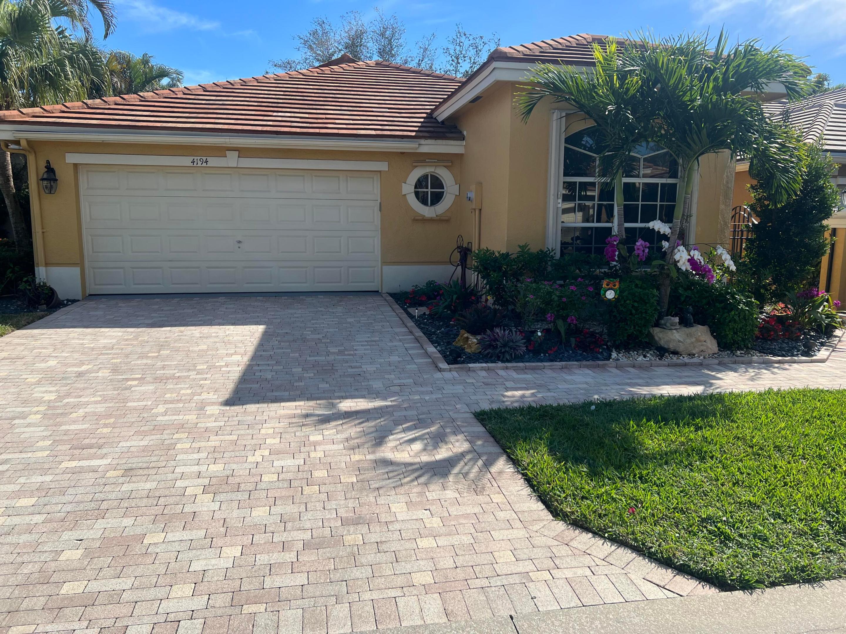4194 IMPERIAL ISLE Drive Property Photo 1