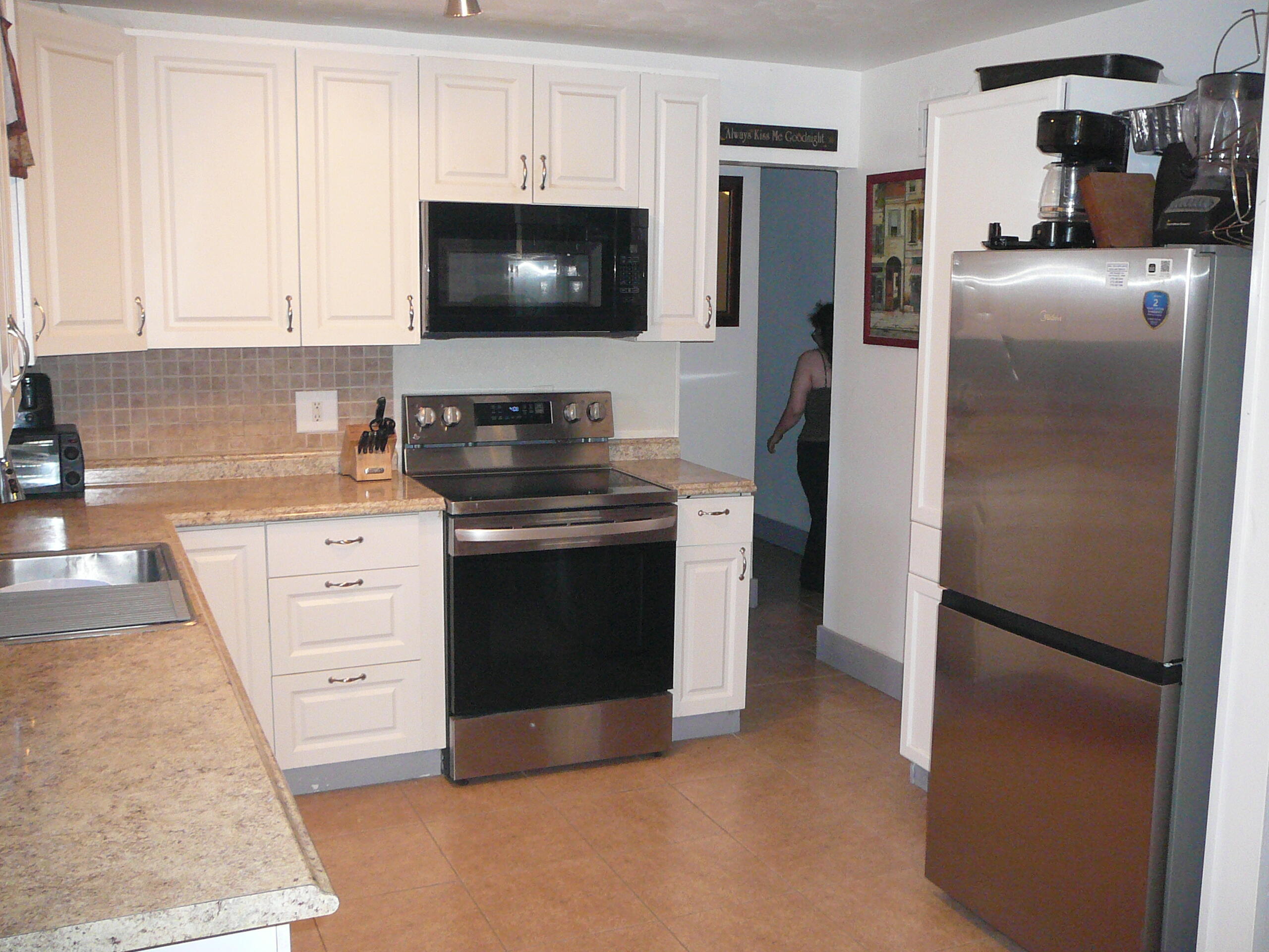 2100 W Esplanade Property Photo 6