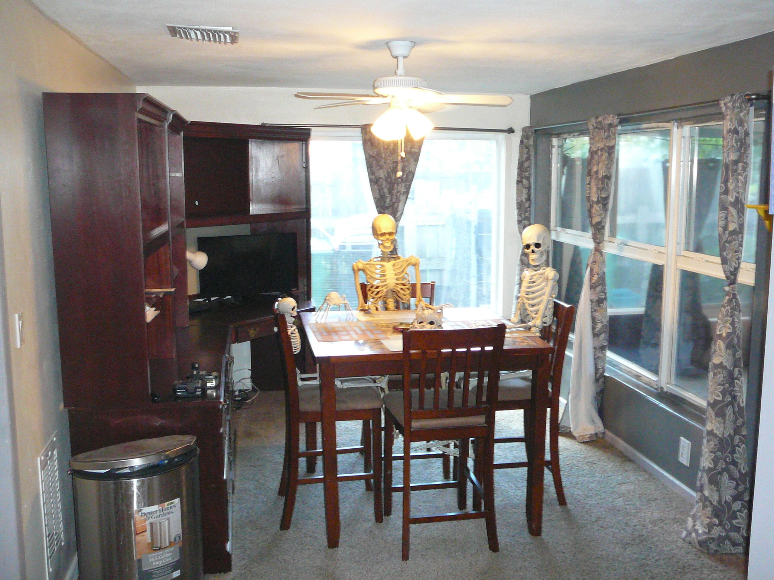 2100 W Esplanade Property Photo 11
