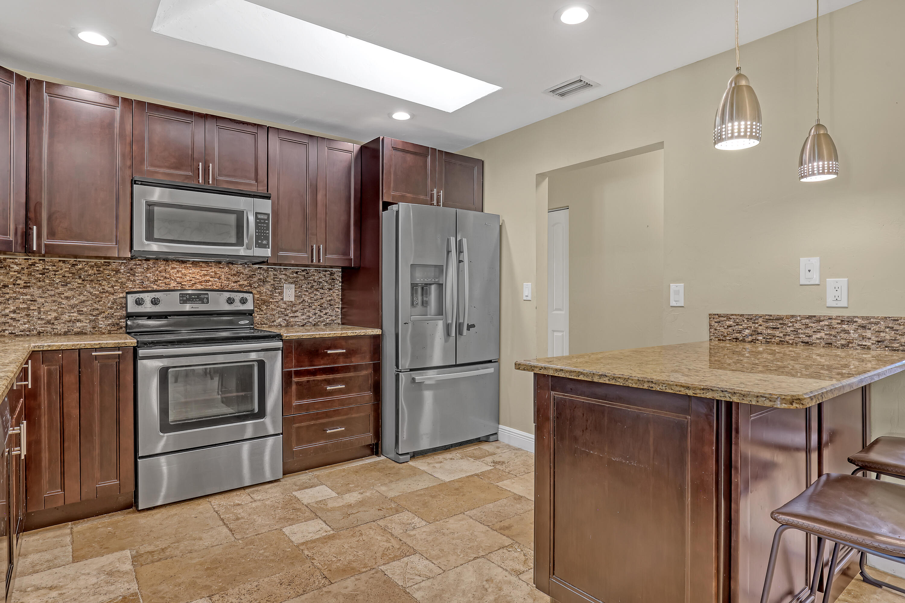 11920 41st Court N Property Photo 9
