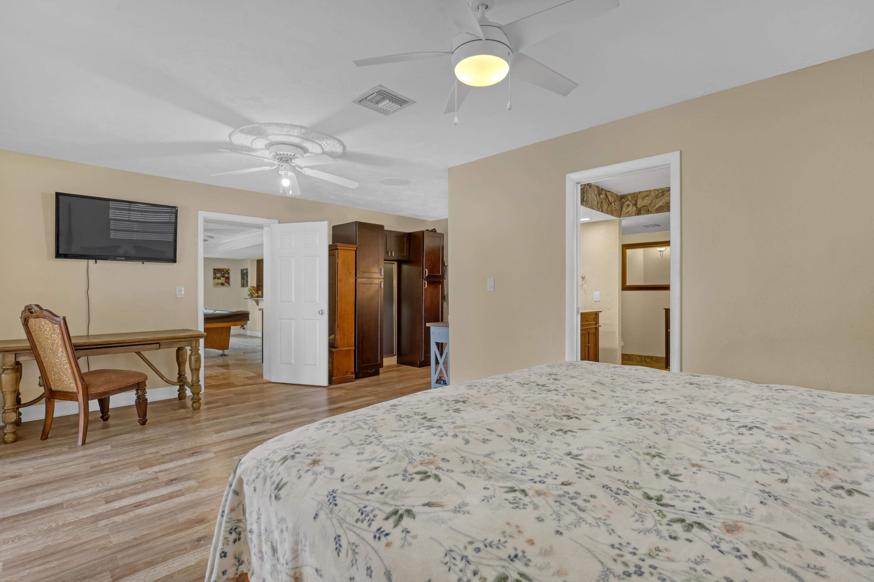 11920 41st Court N Property Photo 23