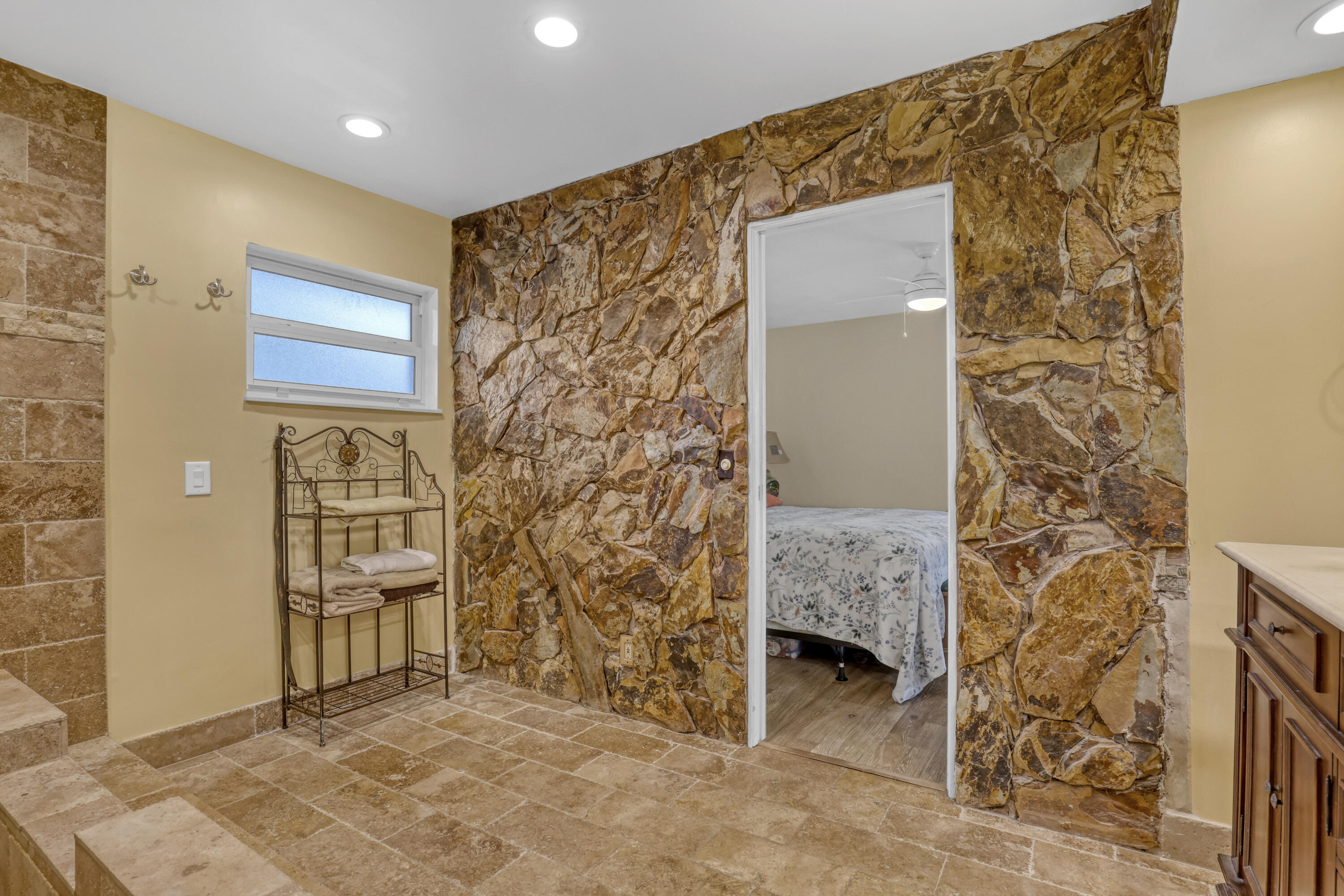 11920 41st Court N Property Photo 28