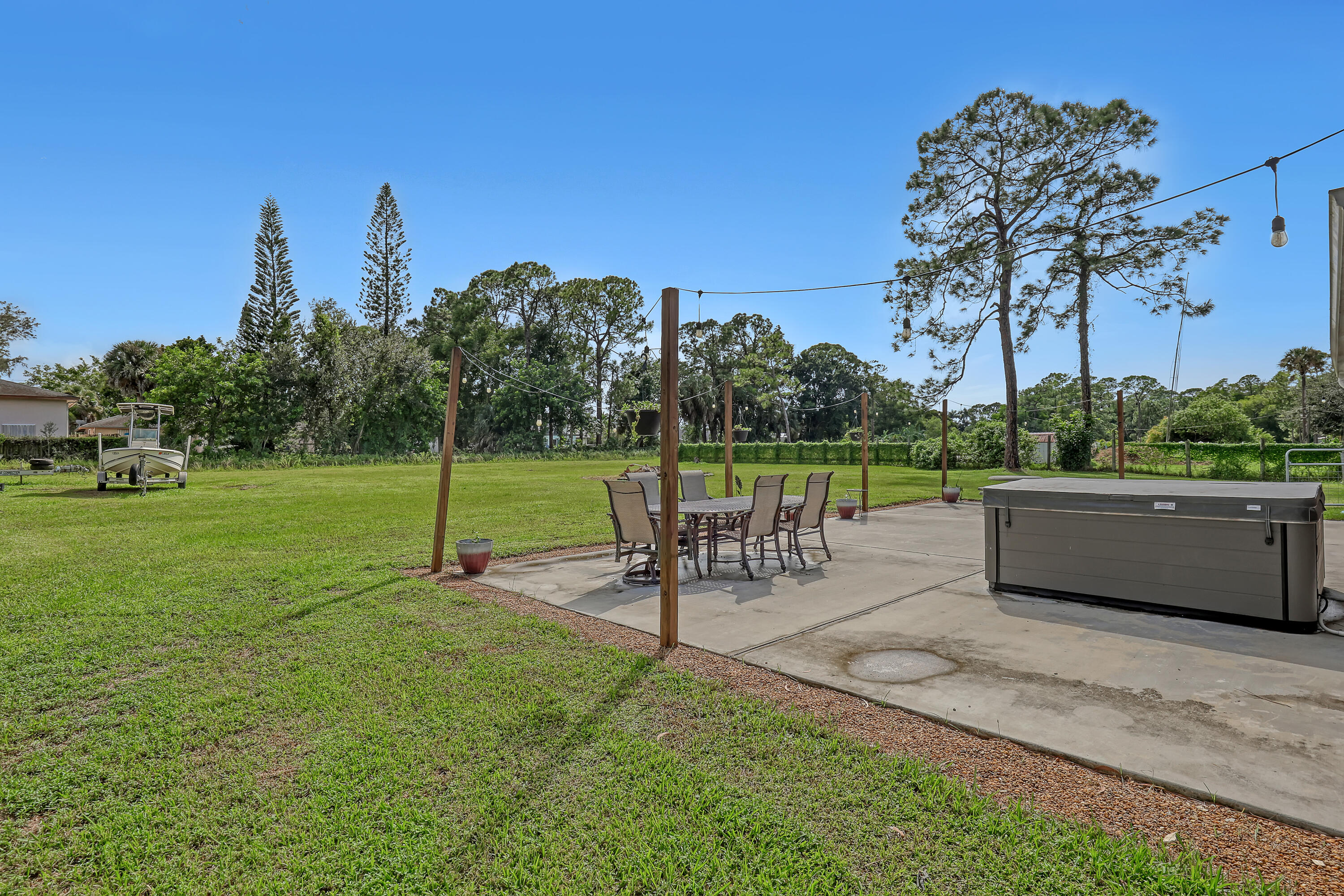 11920 41st Court N Property Photo 40