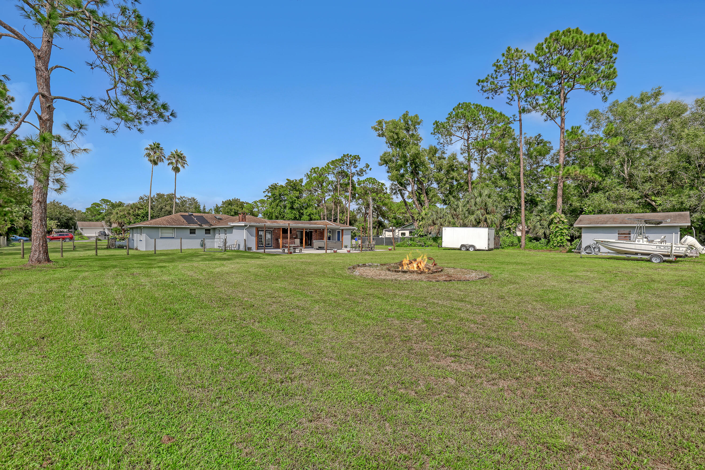 11920 41st Court N Property Photo 44