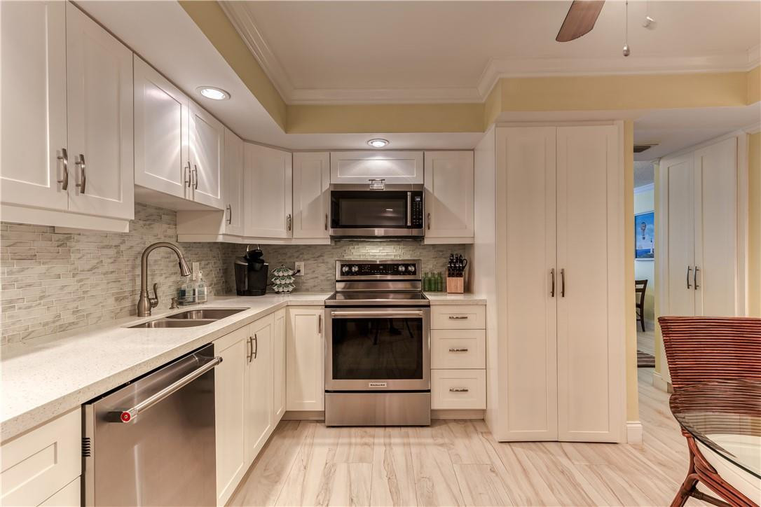 1360 S Ocean Boulevard Apt 603 Property Photo 3