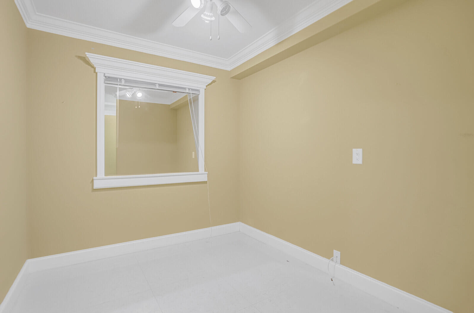 6073 Balboa Circle 105 Property Photo 15
