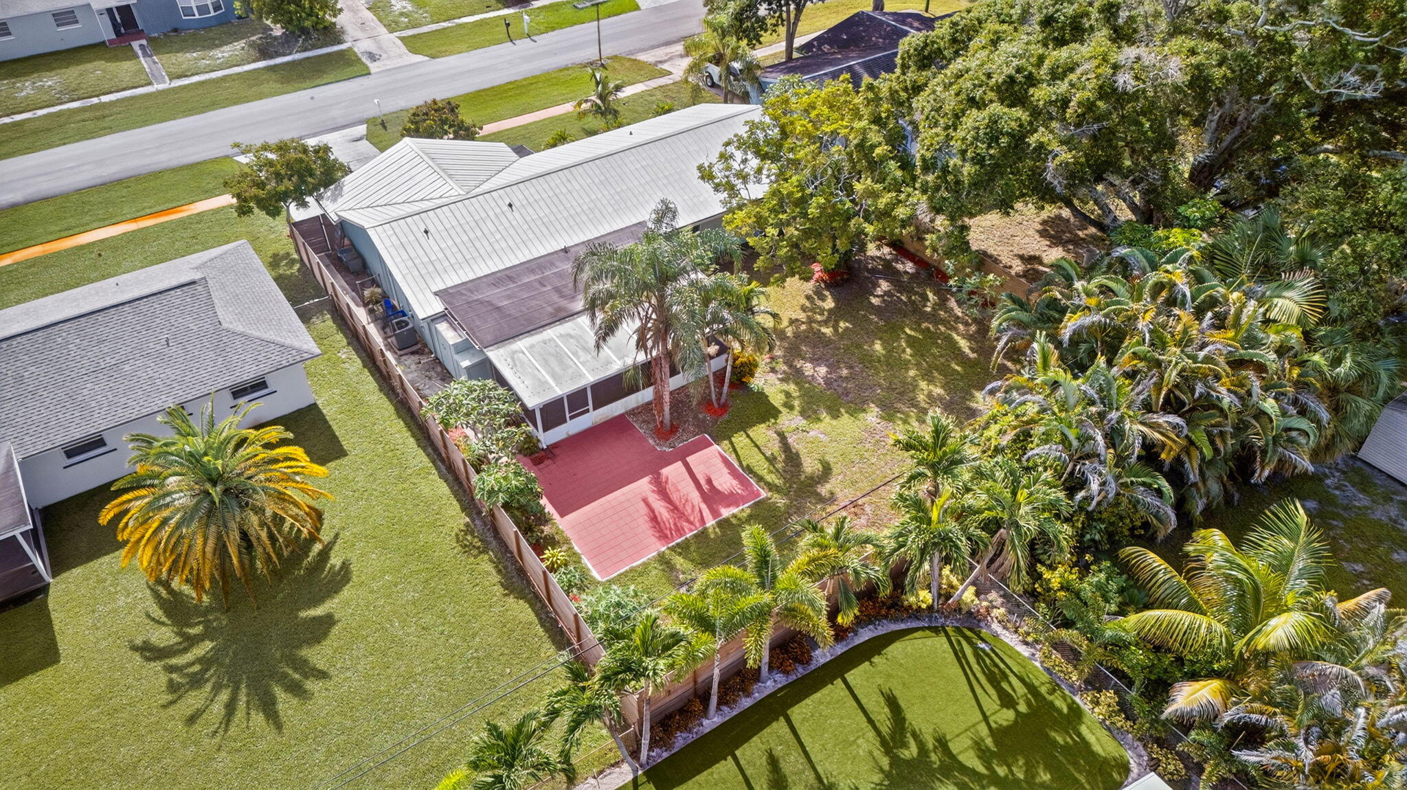 502 Circle E Property Photo 2