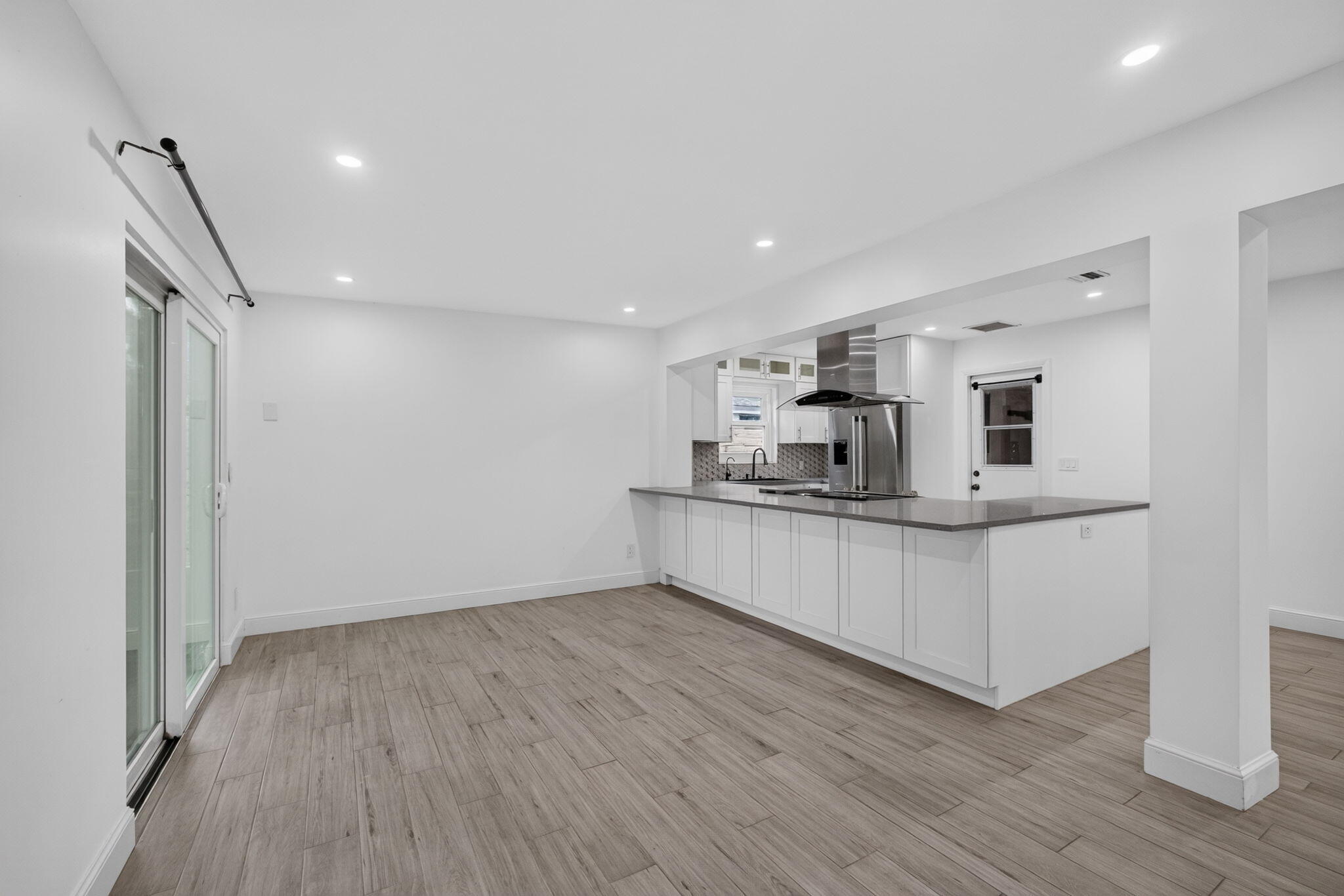 502 Circle E Property Photo 6