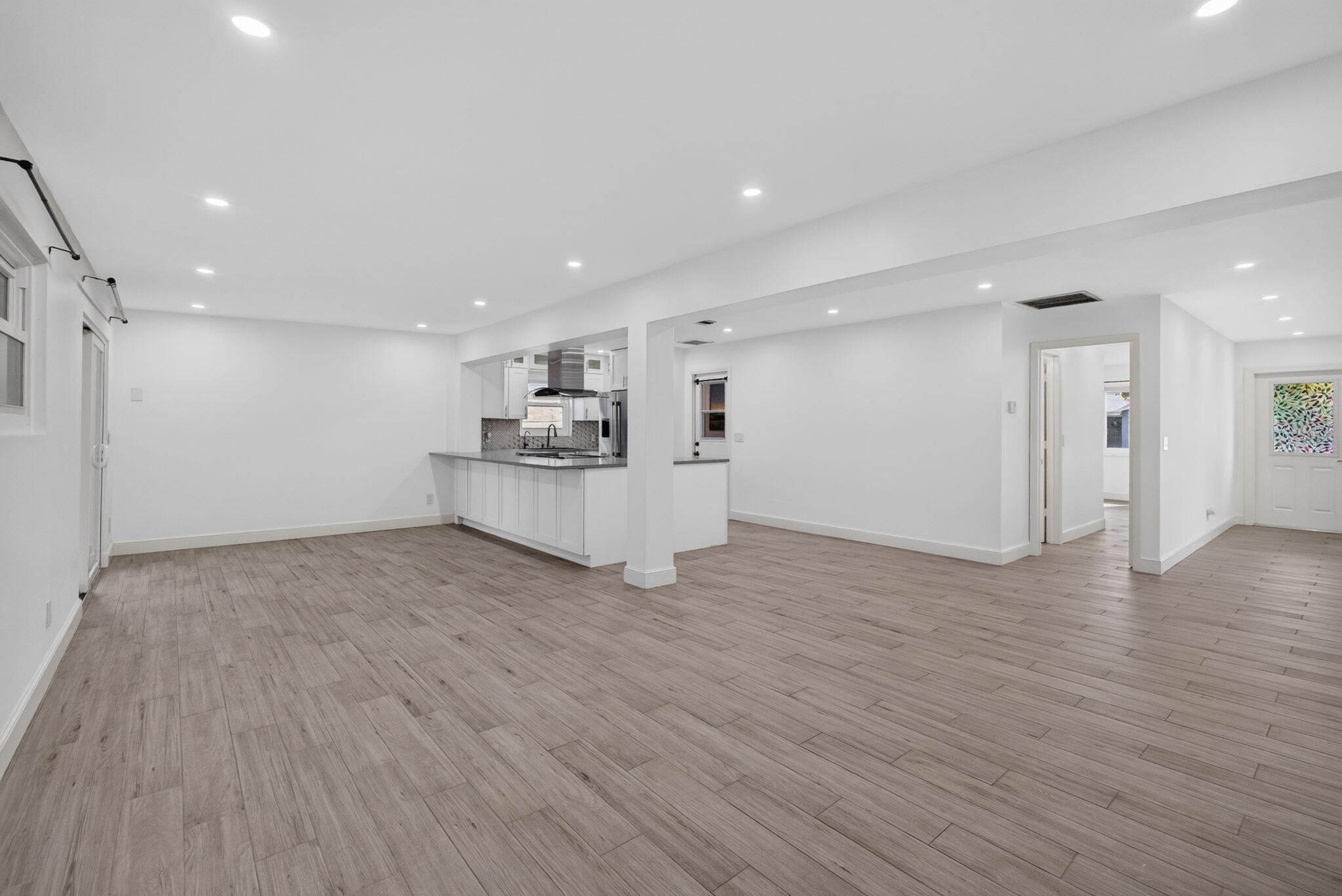 502 Circle E Property Photo 9