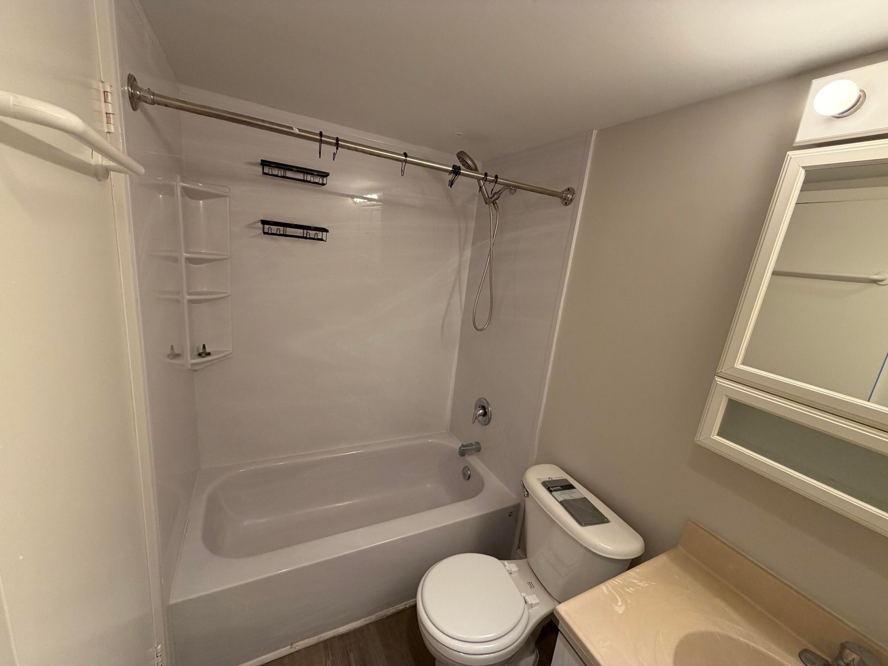 4089 Wolverton E Property Photo 8