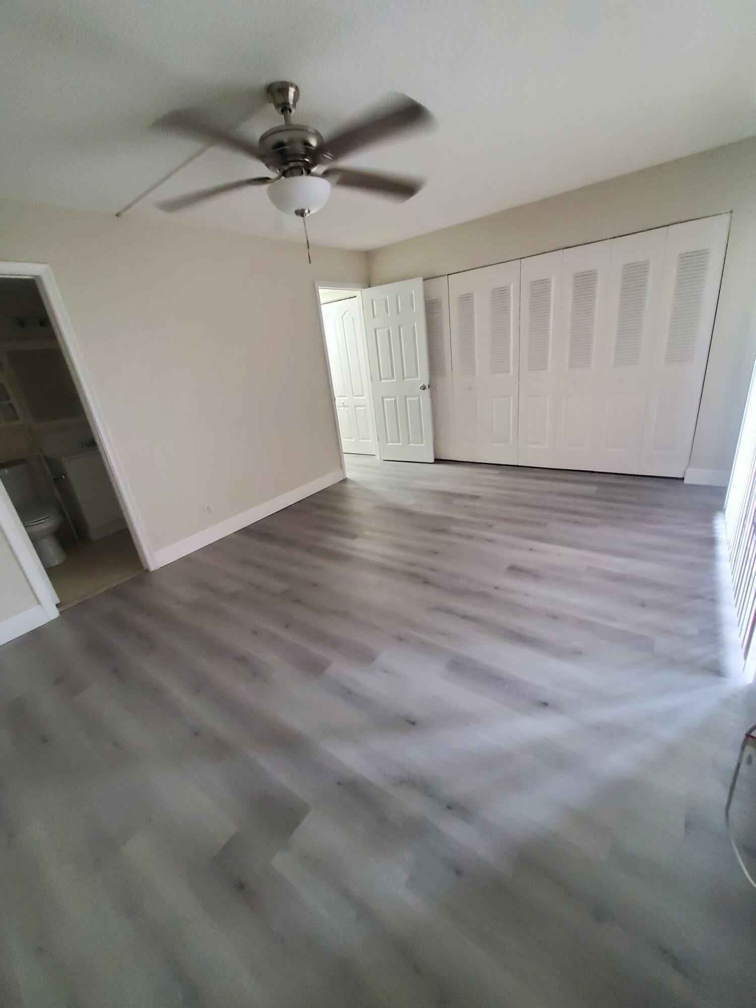 90 Andover D Property Photo 5