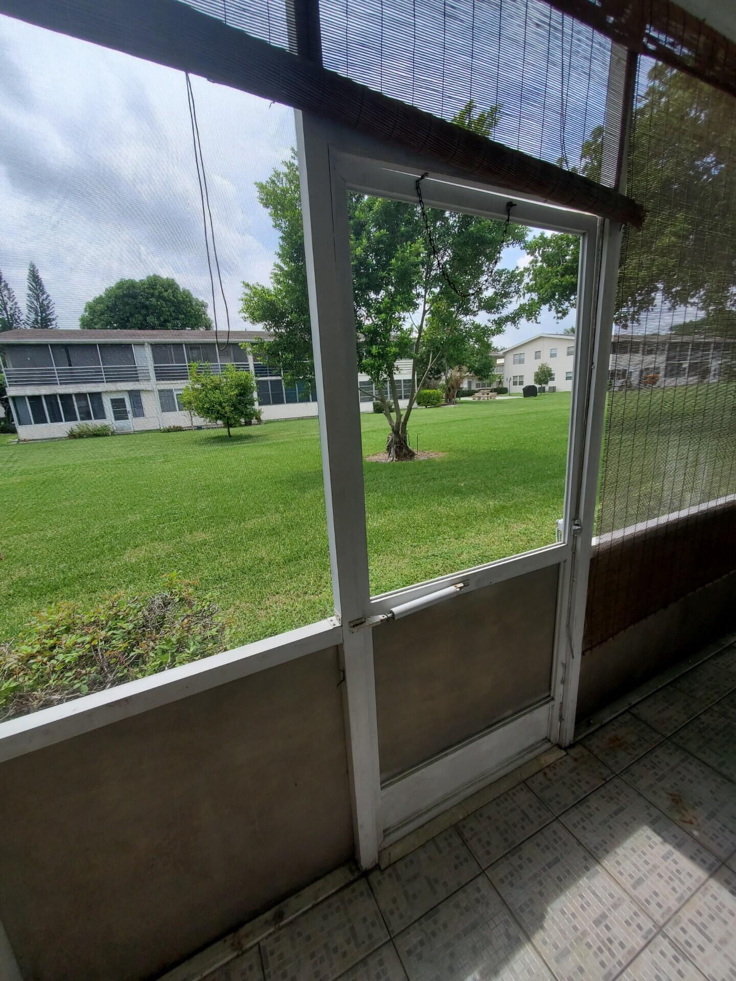 90 Andover D Property Photo 10