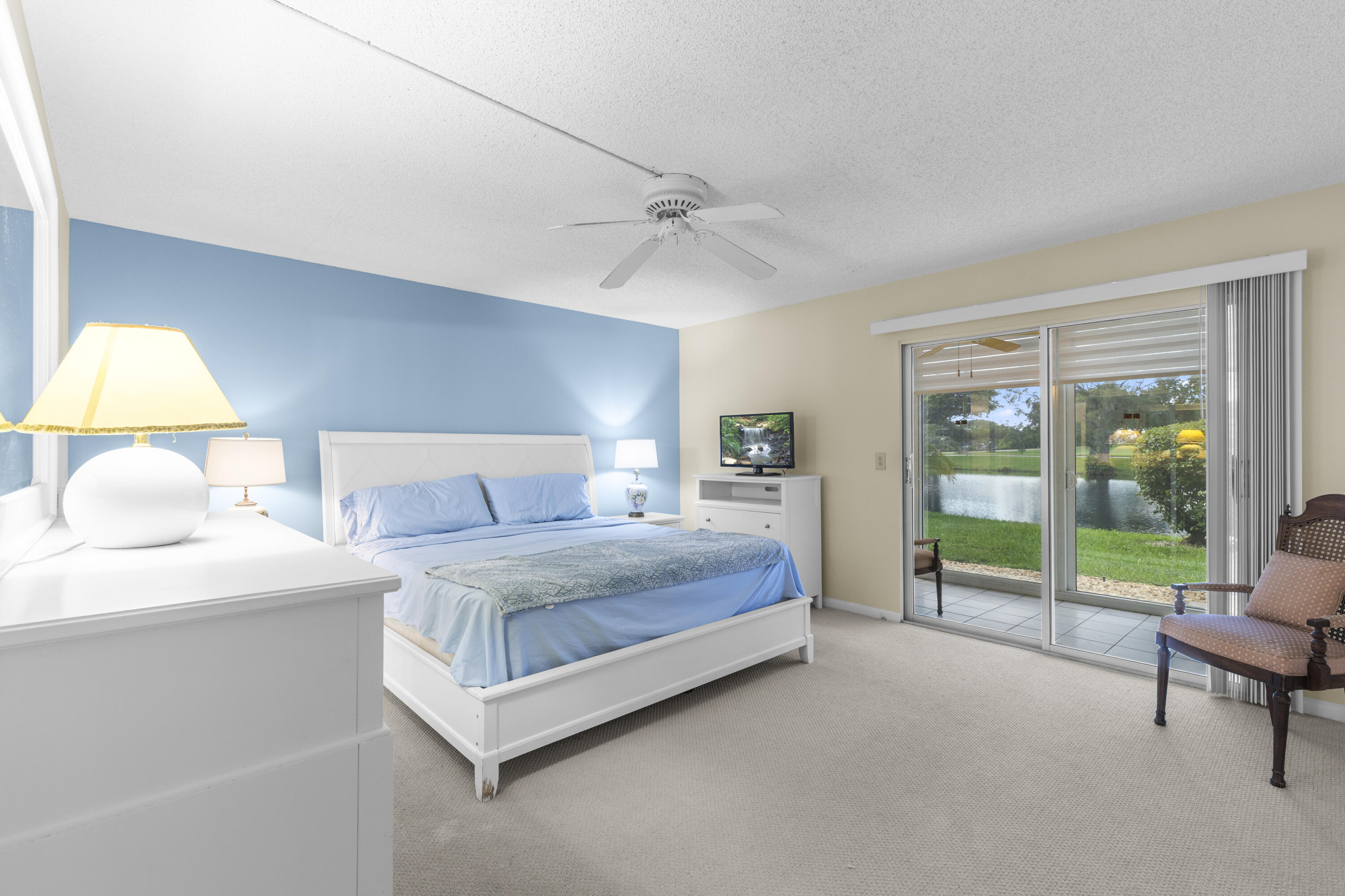 1145 Cambridge G Property Photo 1