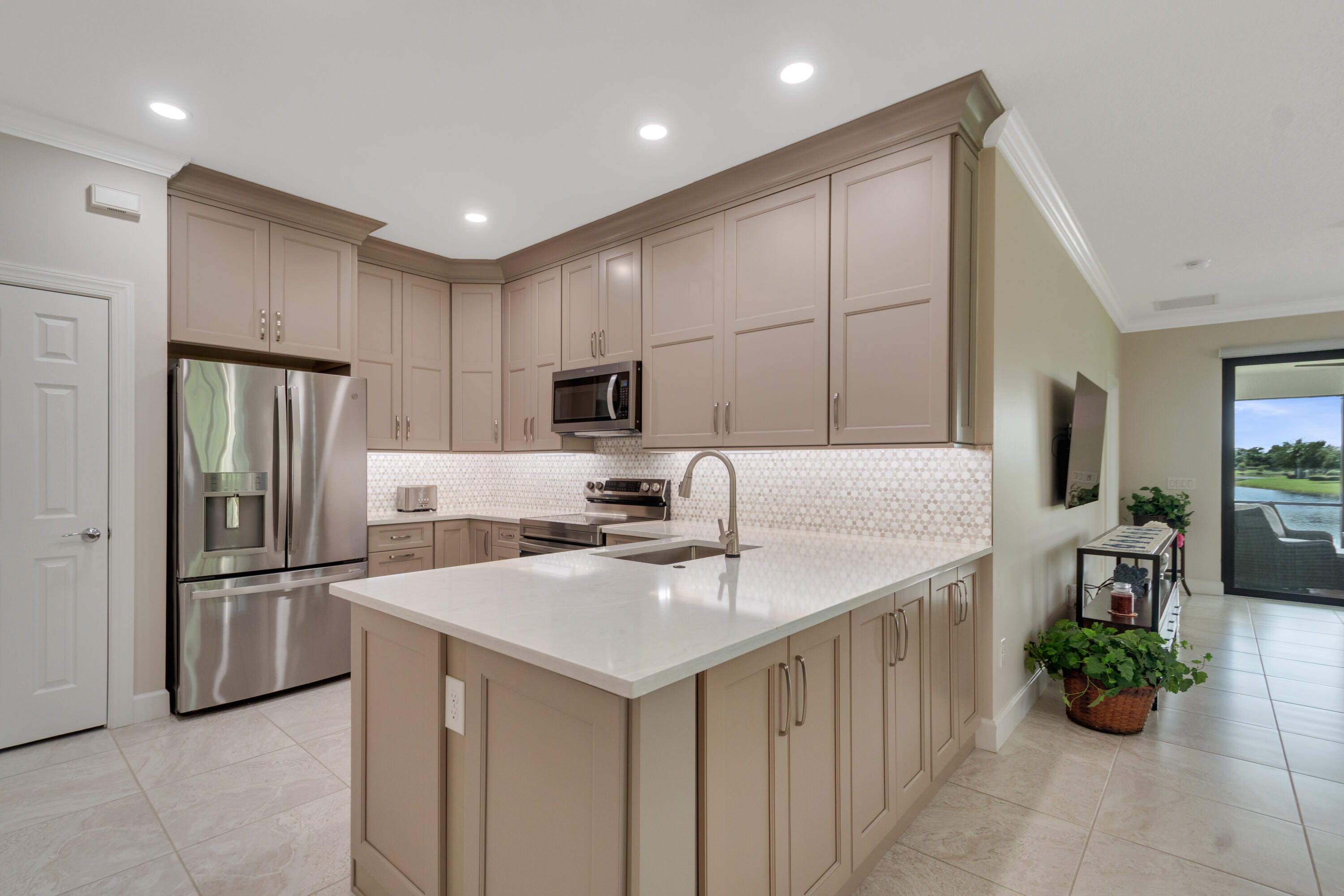 4425 BEAUTY LEAF Circle Property Photo 1