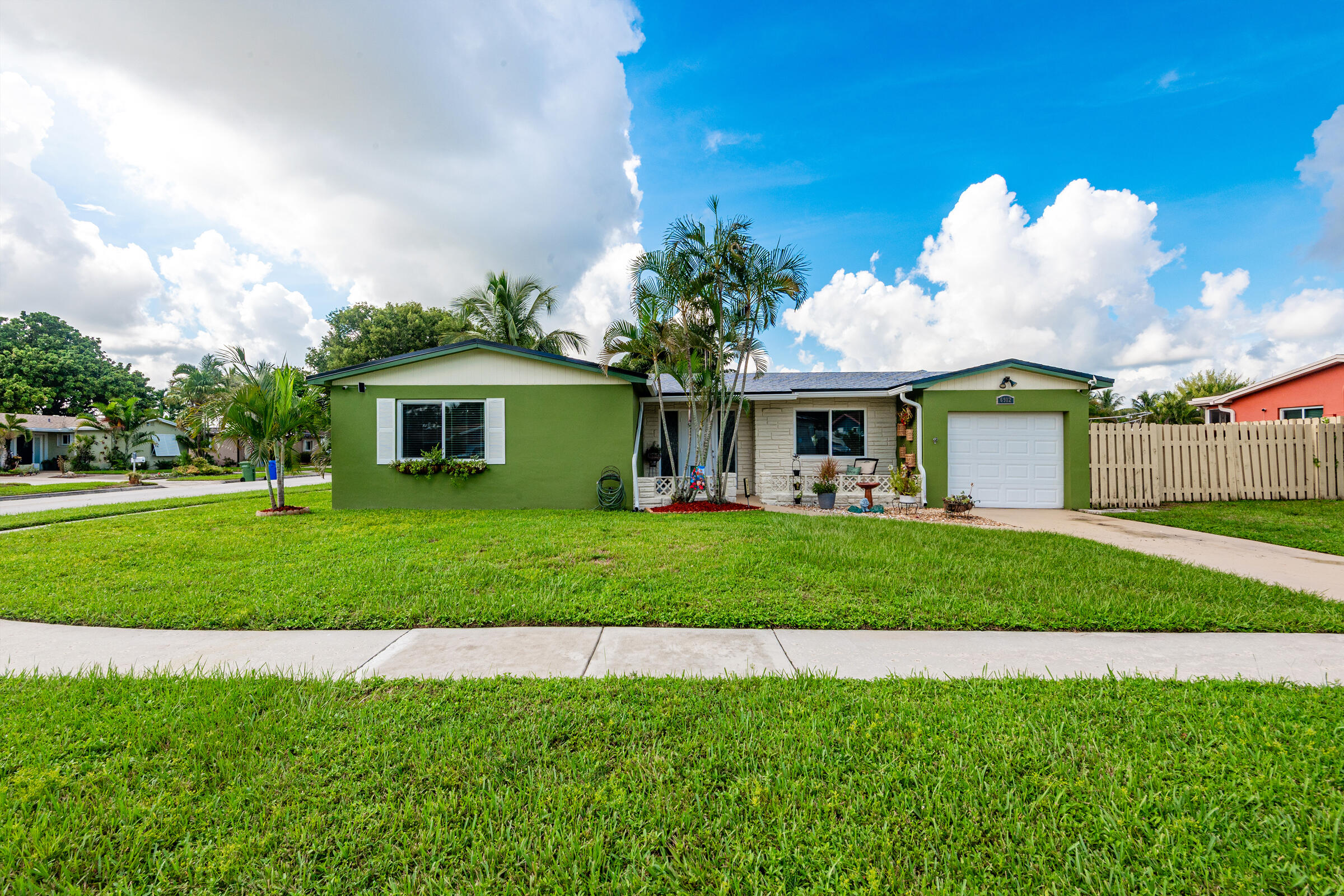 6912 Nw 5th Place Property Photo 1