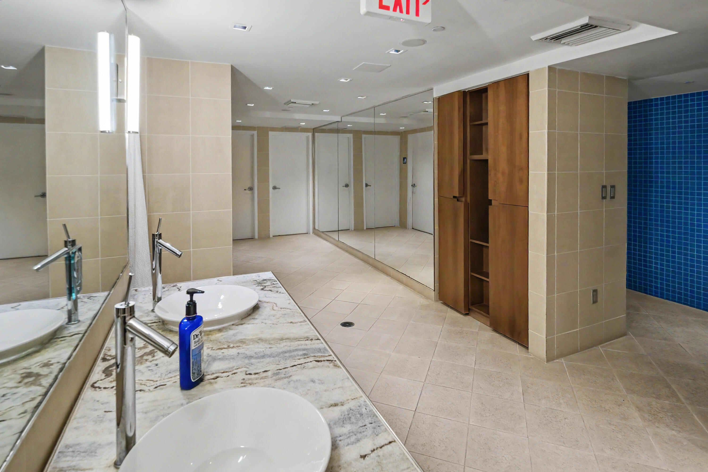 335 S Biscayne Boulevard 1002 Property Photo 23