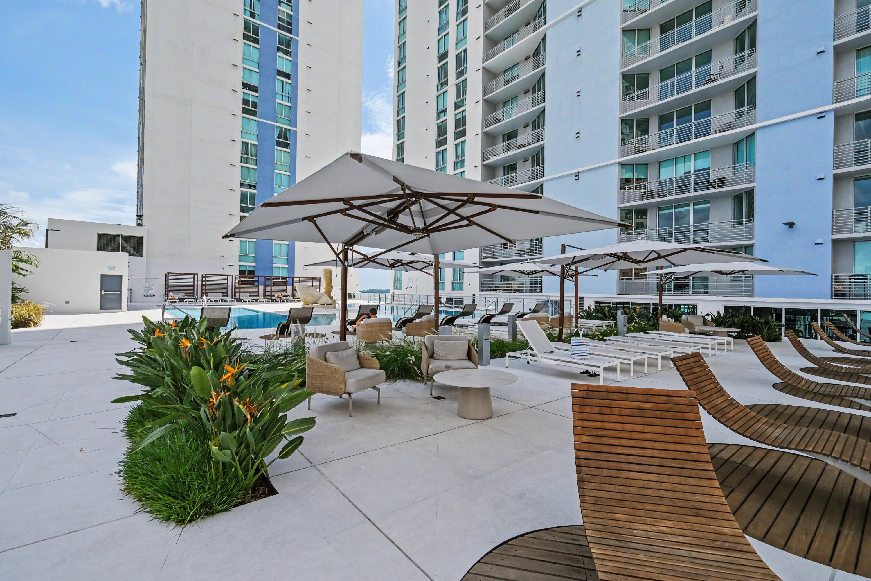 335 S Biscayne Boulevard 1002 Property Photo 33