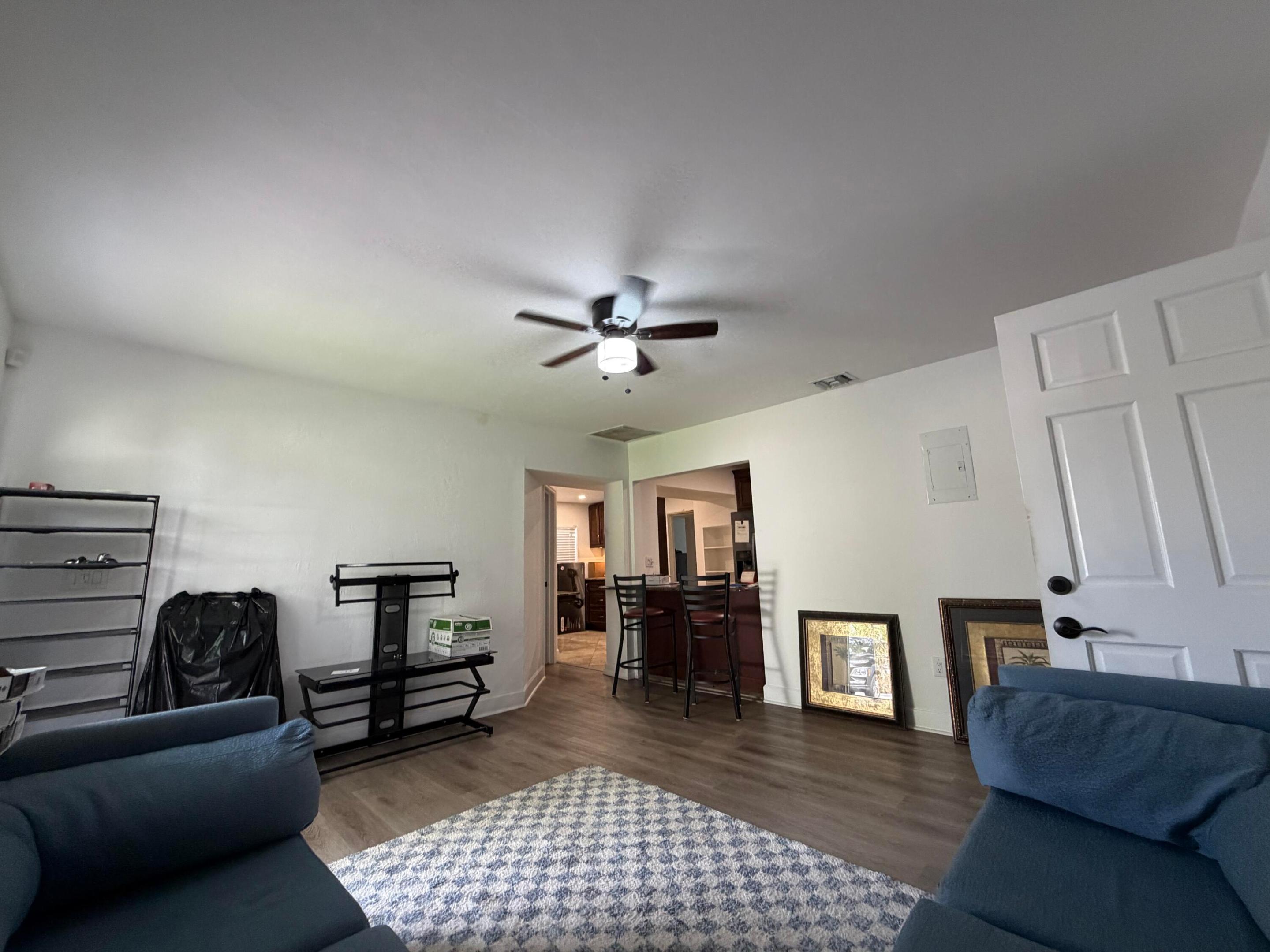 3082 Reo Lane Property Photo 4