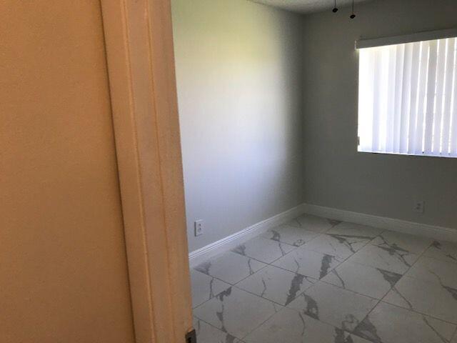 1104 Riverside Drive Property Photo 7