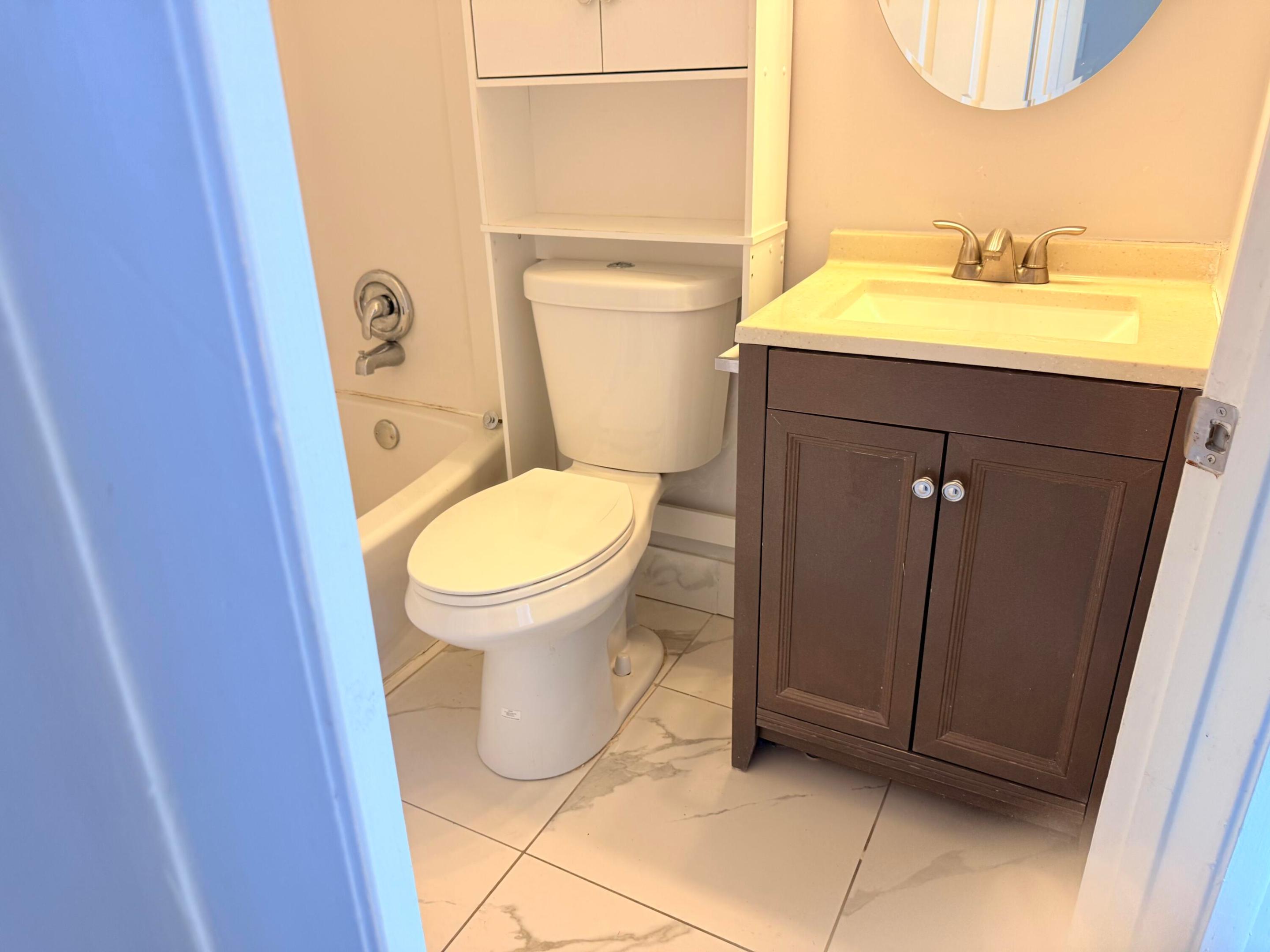 1104 Riverside Drive Property Photo 15