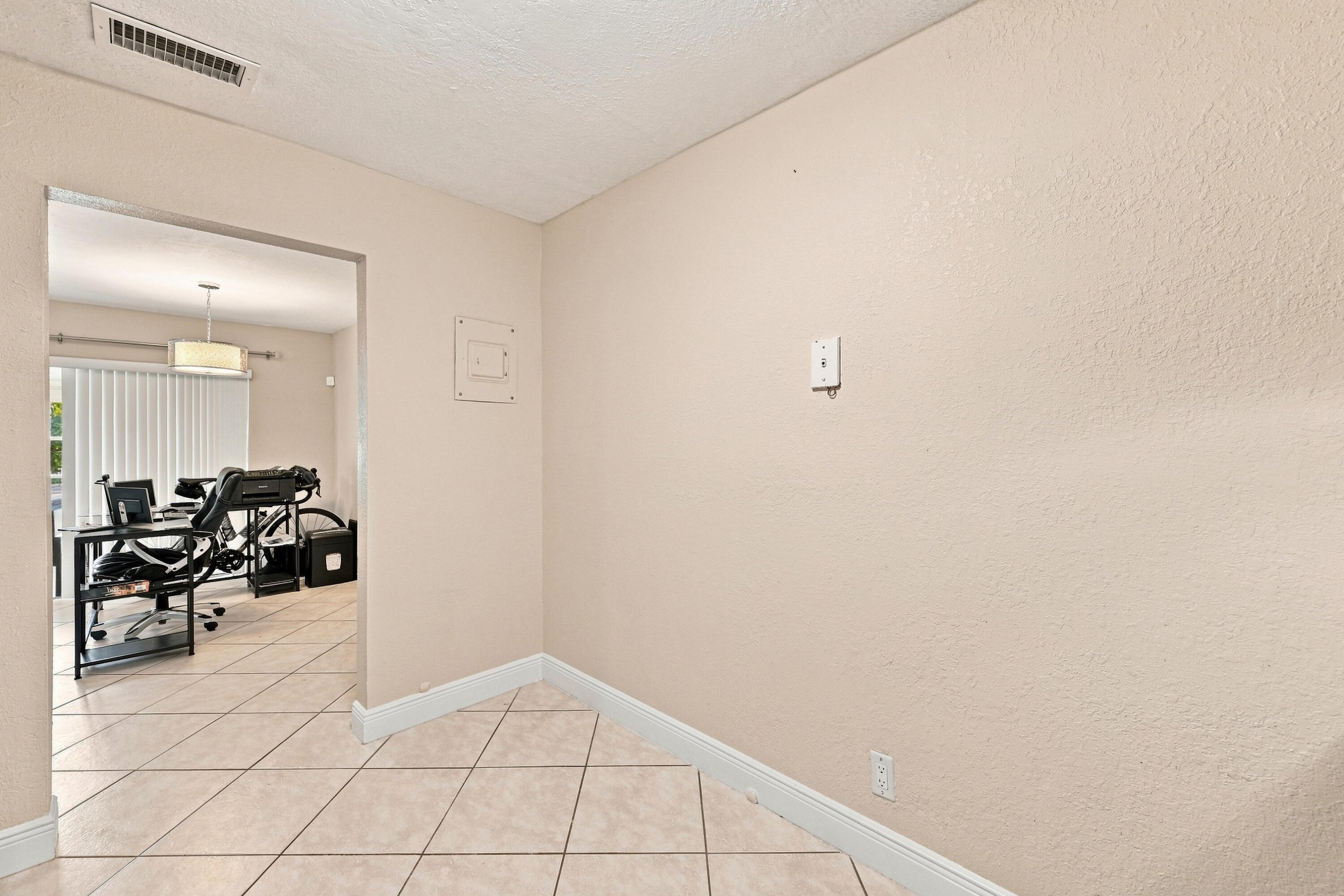 380 E Laurel Drive 5d Property Photo 27