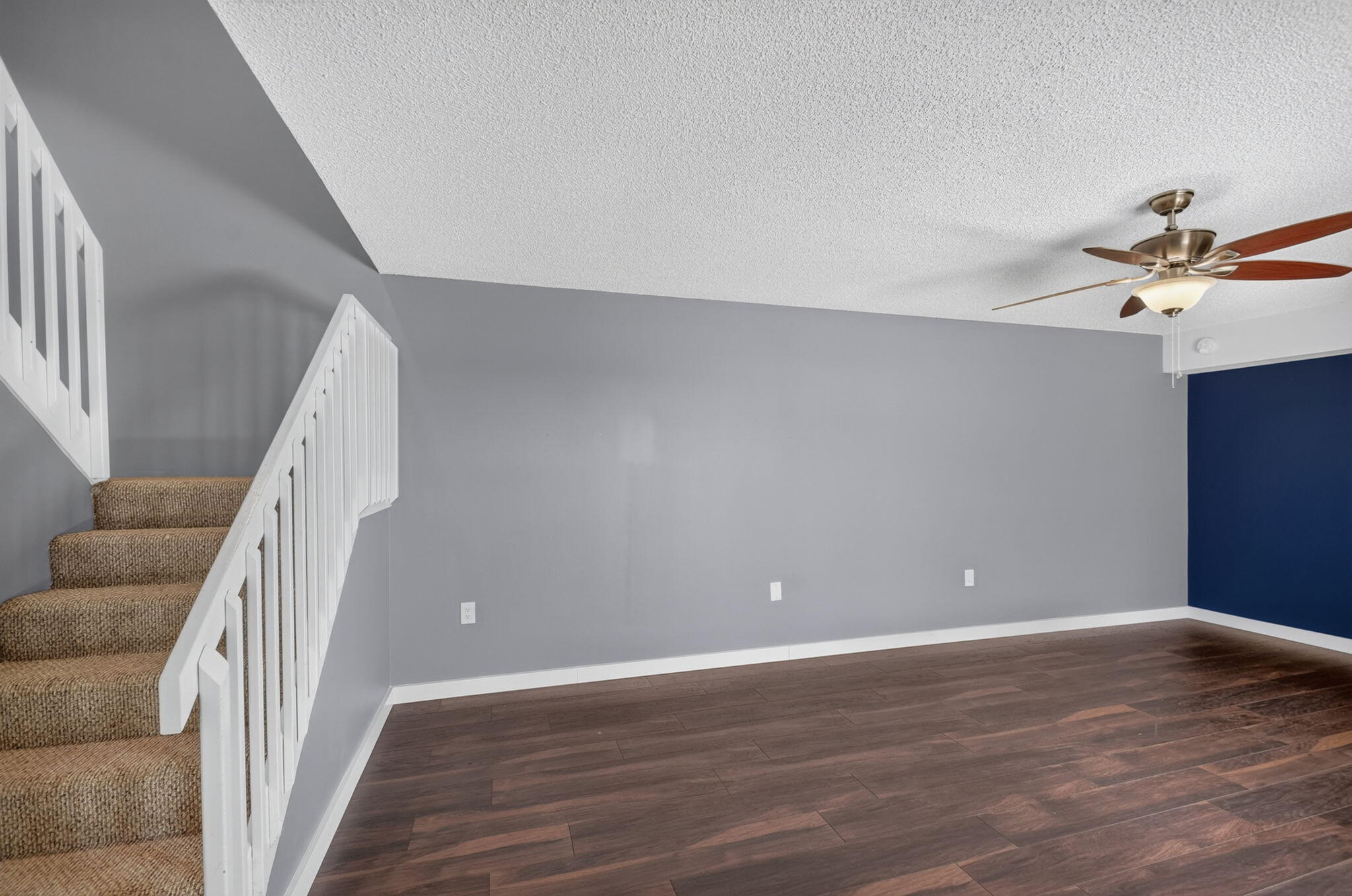 2409 24th Way Property Photo 4