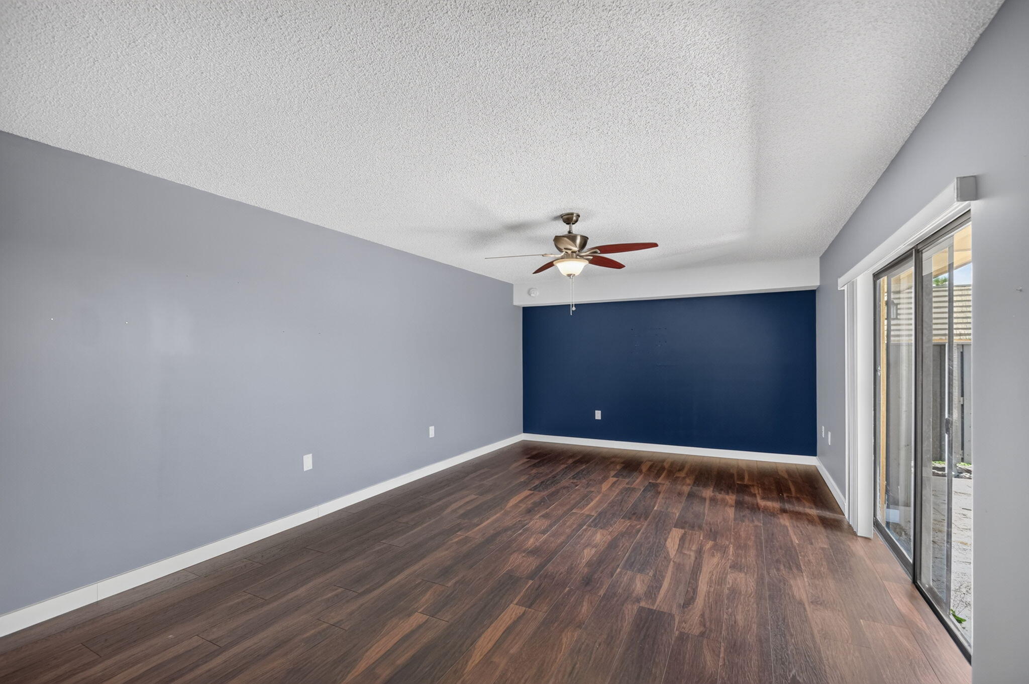 2409 24th Way Property Photo 6