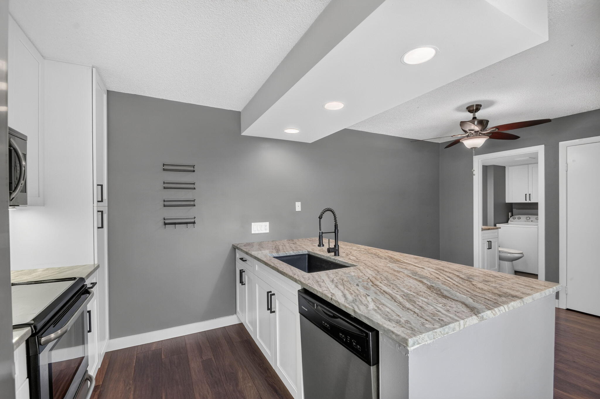 2409 24th Way Property Photo 13