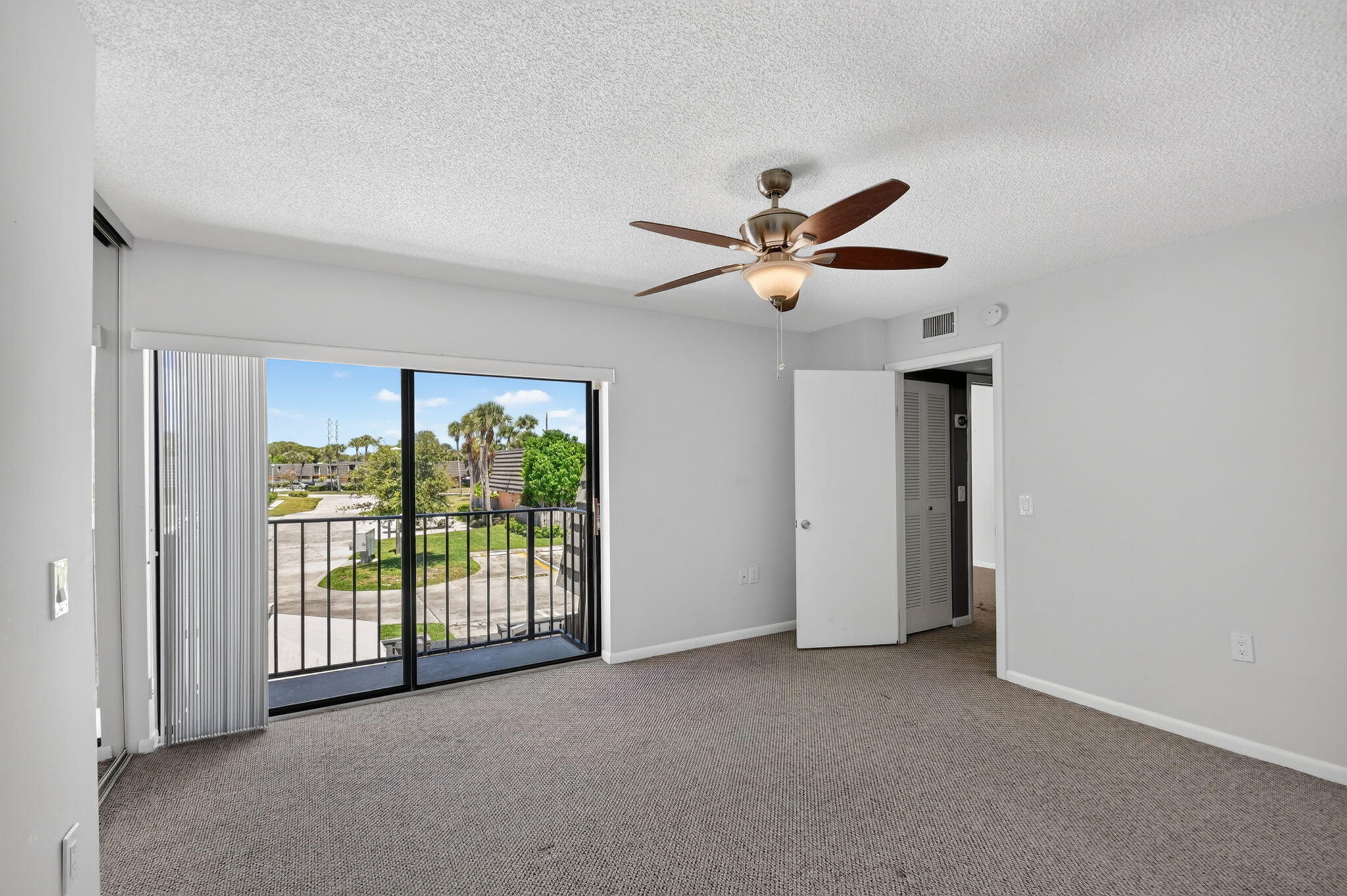 2409 24th Way Property Photo 21