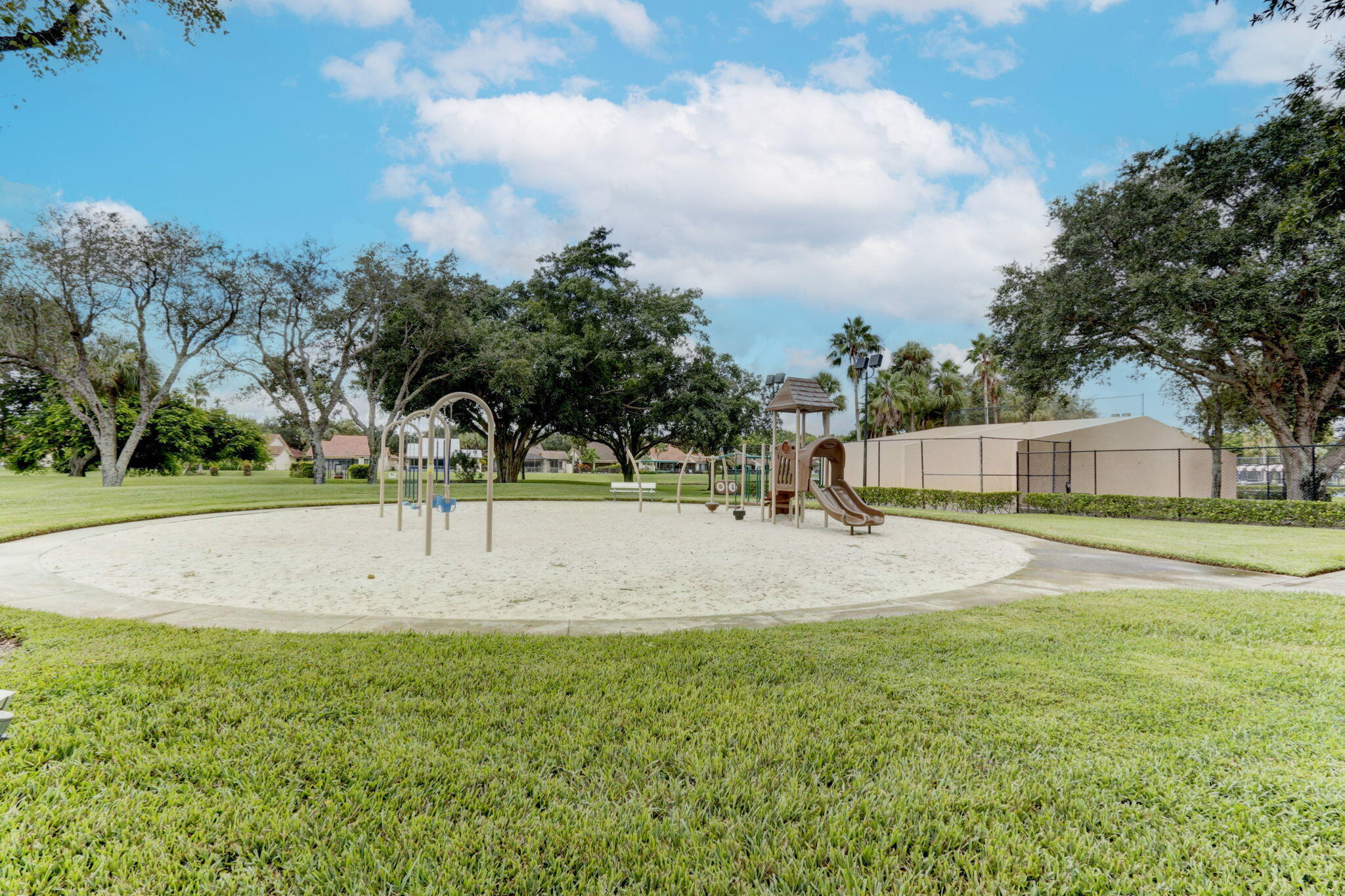 2409 24th Way Property Photo 40