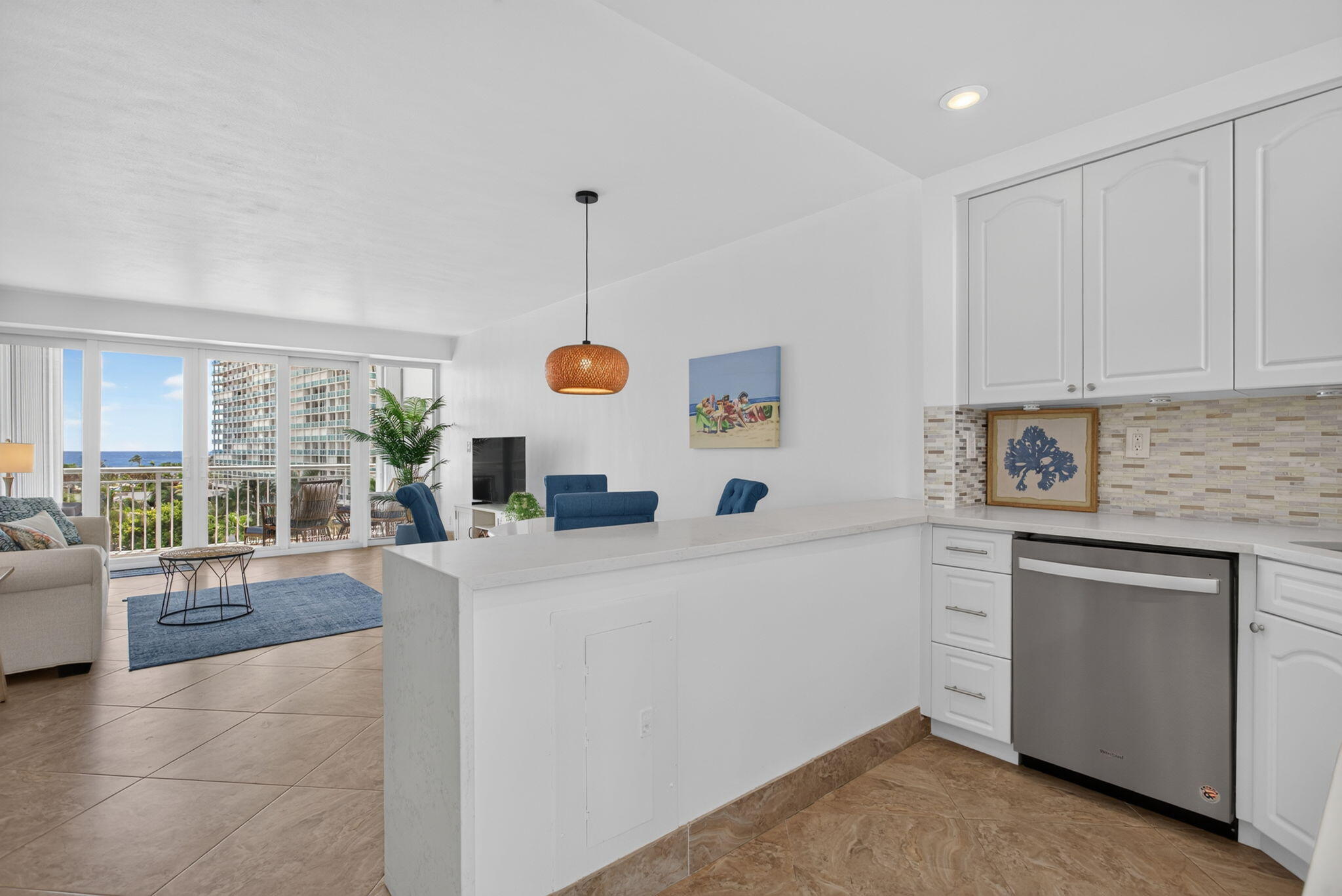 1920 S Ocean Drive 708 Property Photo 3