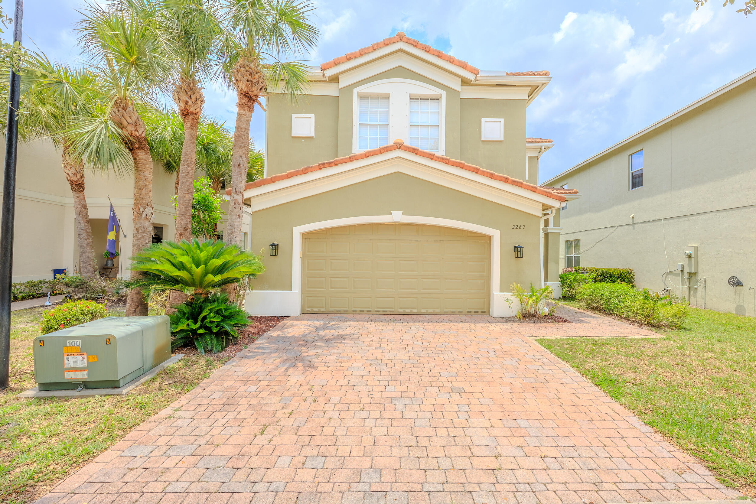 2267 Nw Padova Street Property Photo 1