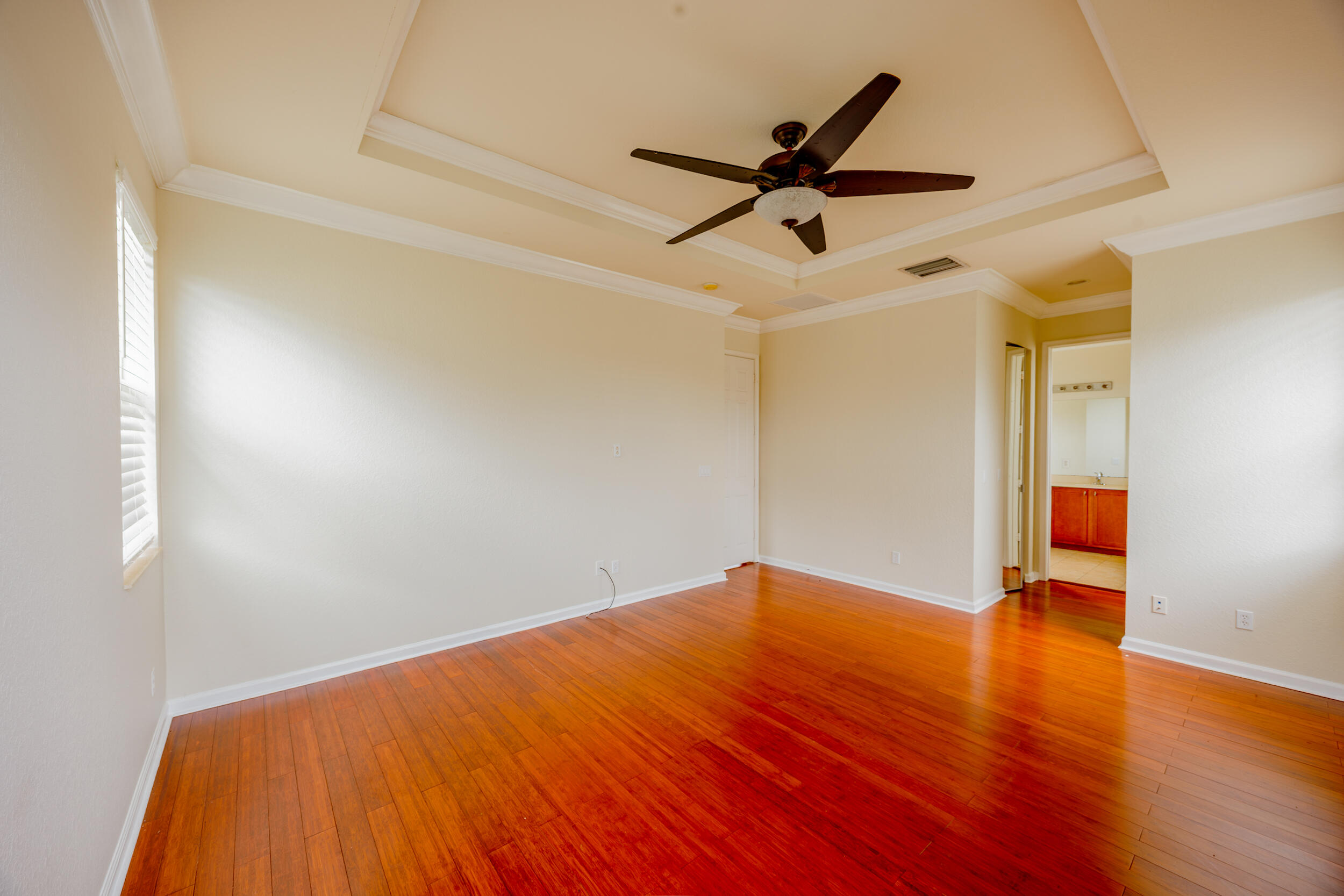 2267 Nw Padova Street Property Photo 8