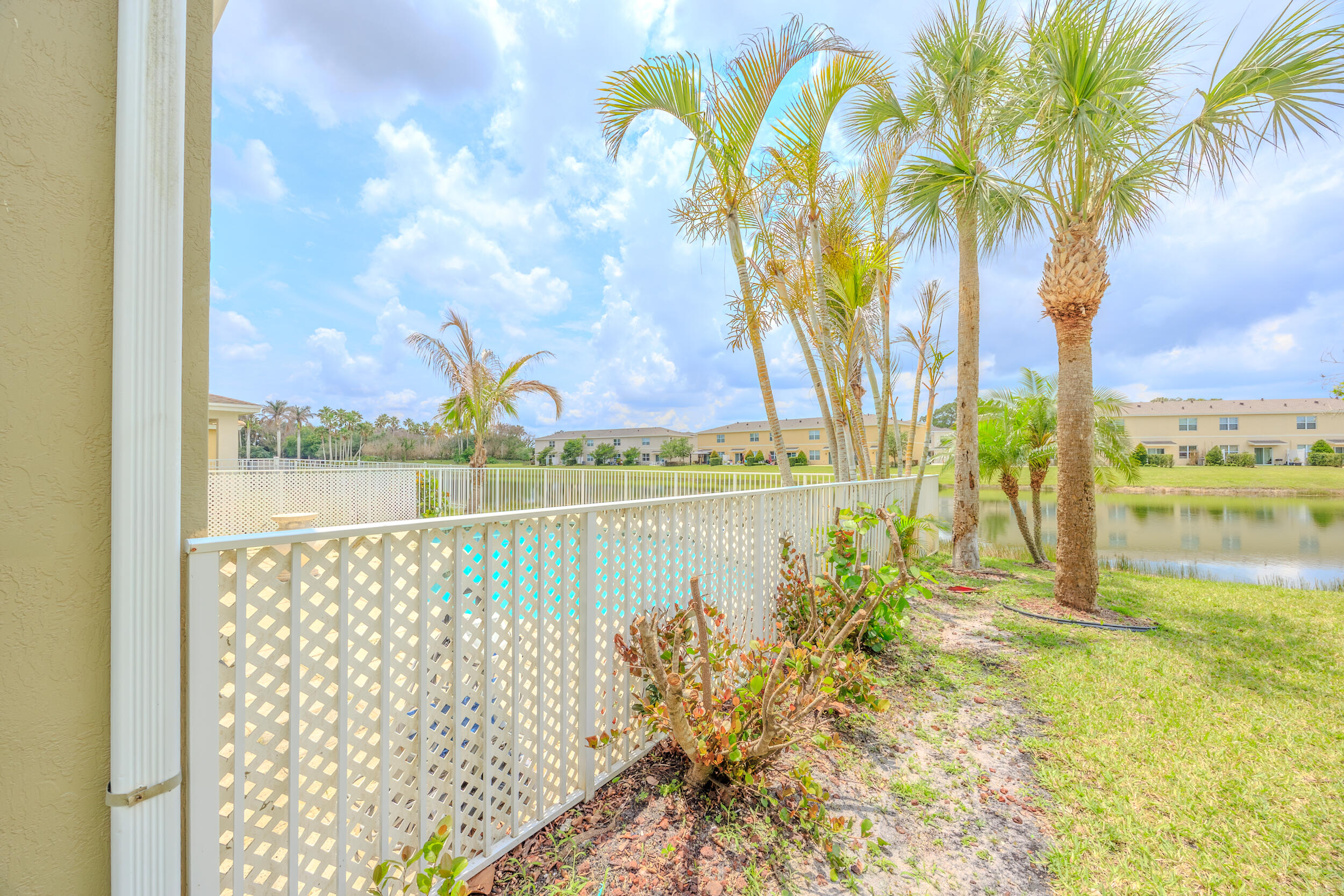 2267 Nw Padova Street Property Photo 24