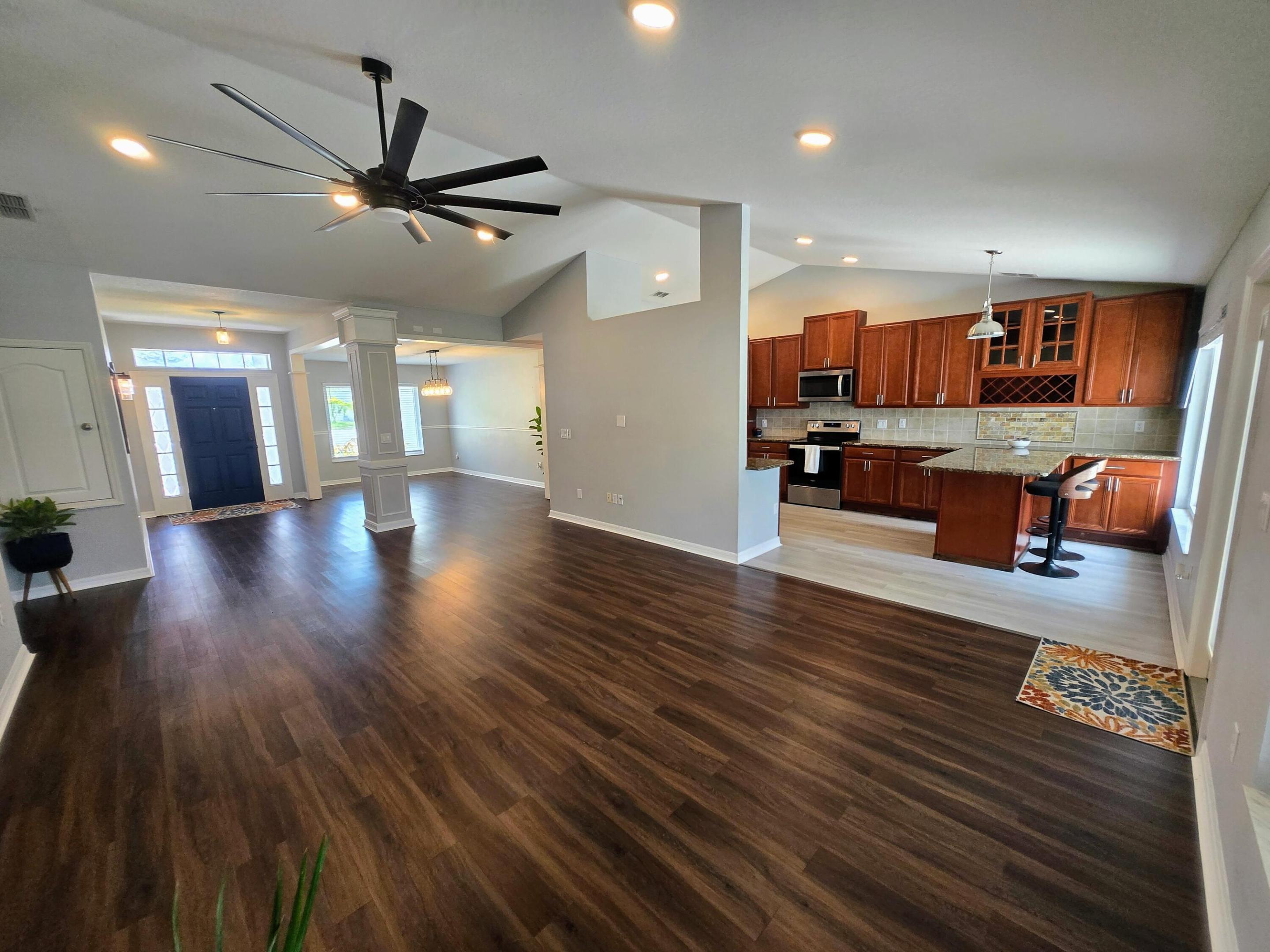200 Amber Boulevard Property Photo 11