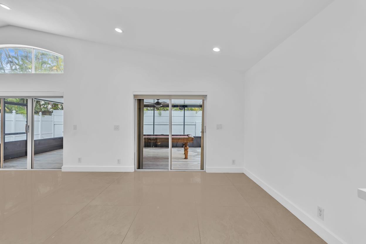 3307 Sw 49th Street Property Photo 25