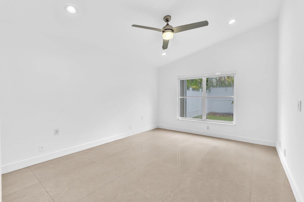 3307 Sw 49th Street Property Photo 34