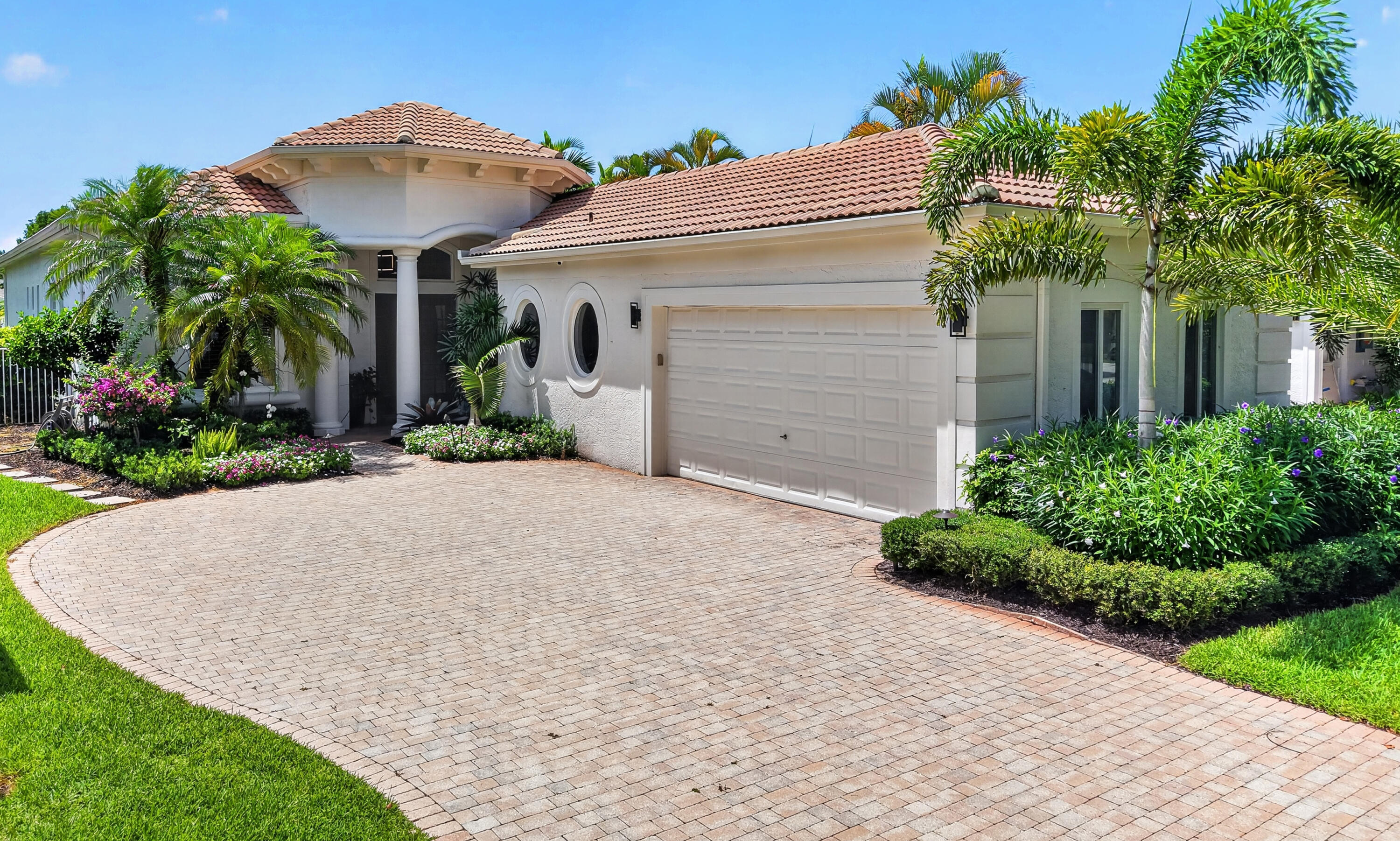 7743 Villa D Este Way Property Photo 2
