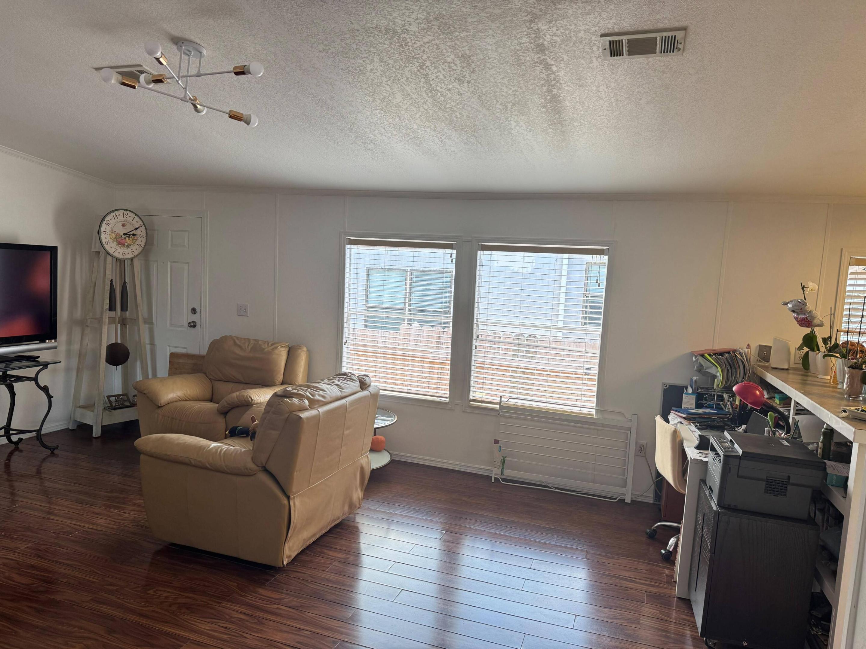 B26073388 Property Photo 8