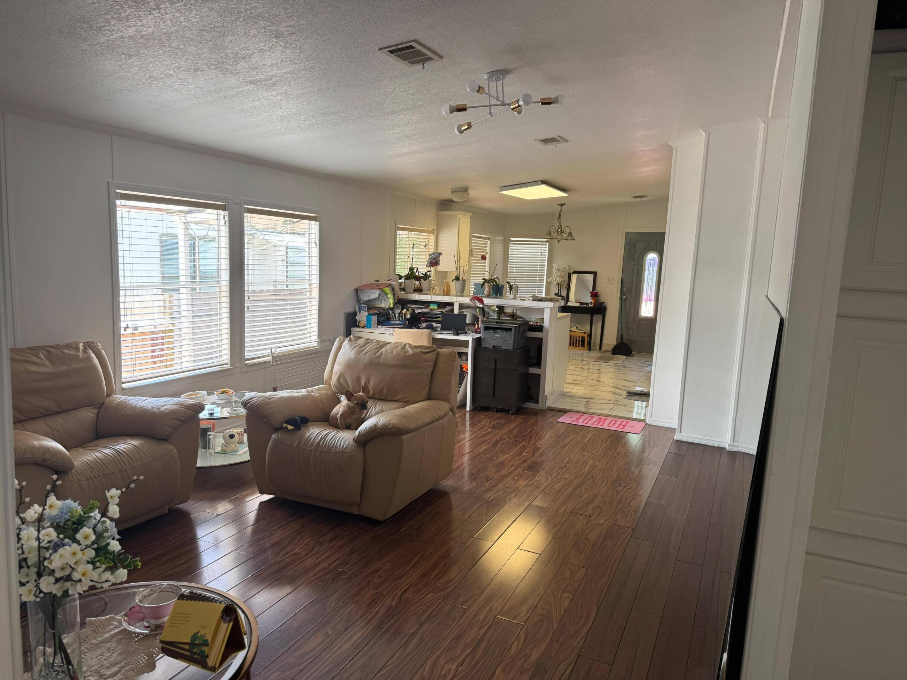 B26073388 Property Photo 16