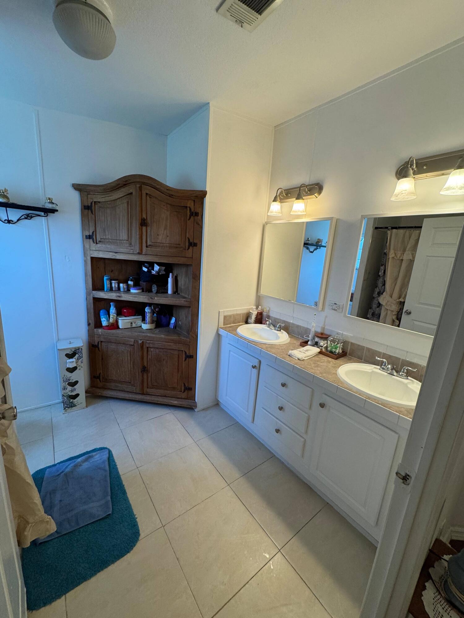 B26073388 Property Photo 20