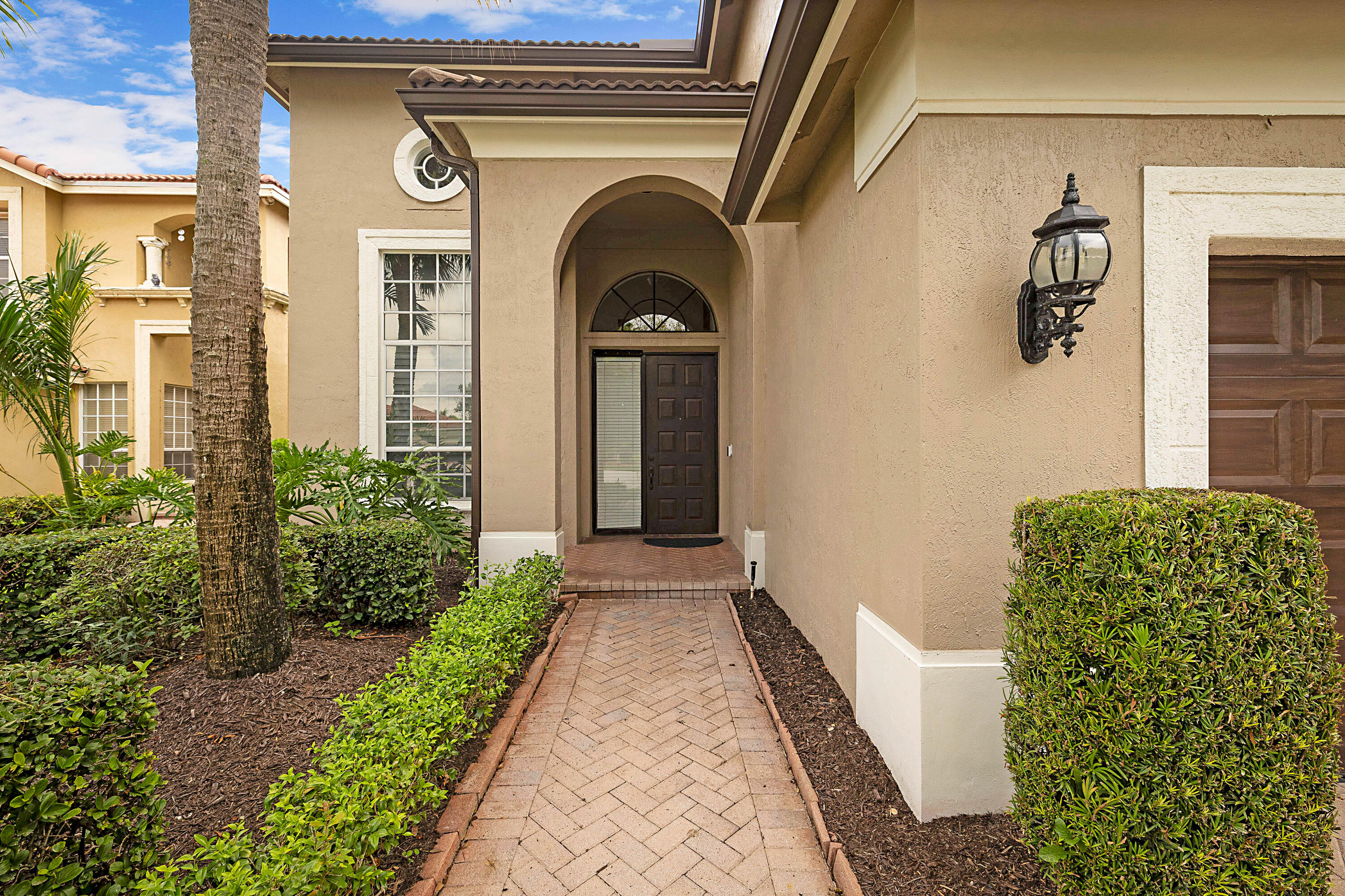 11065 Stone Creek Street Property Photo 3